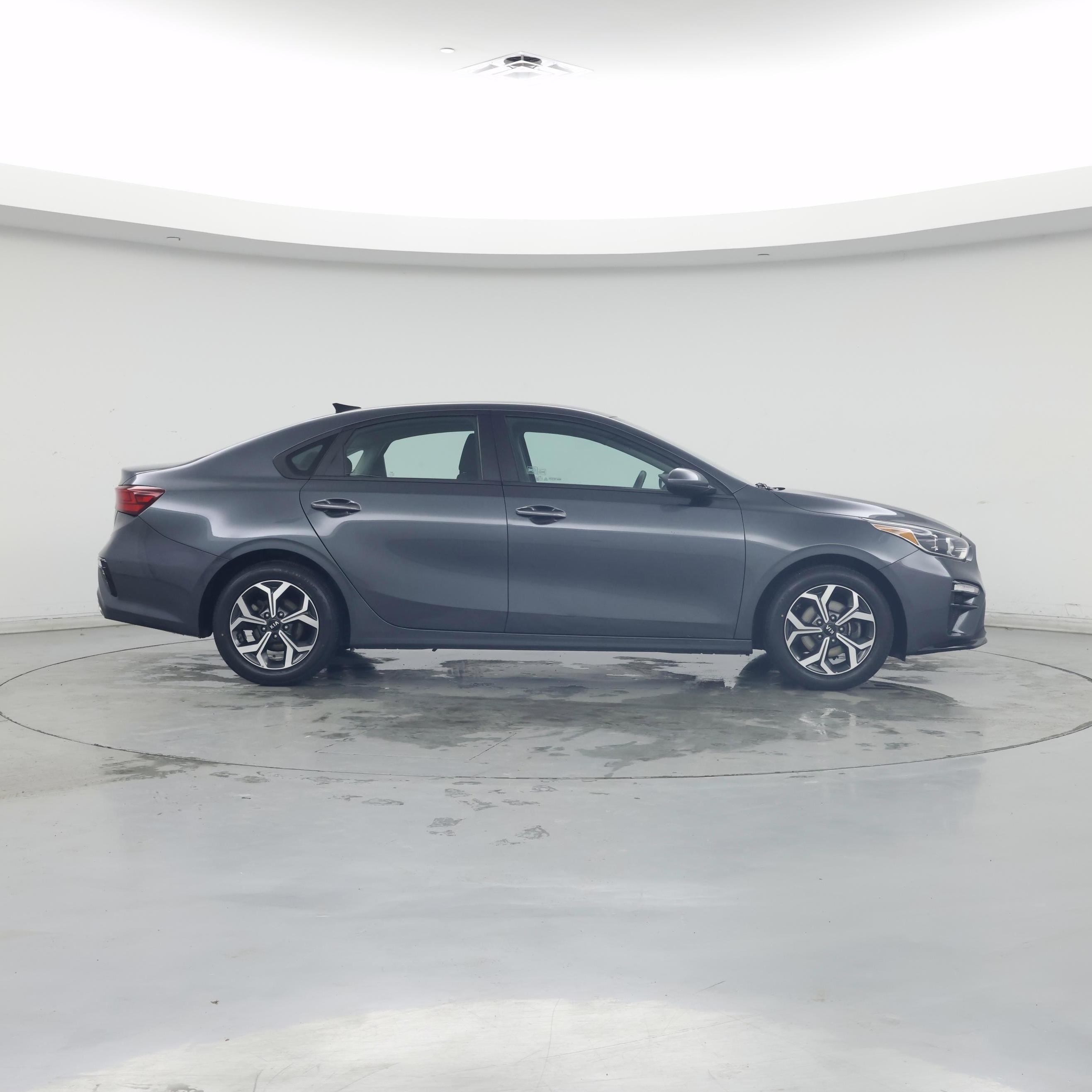 Thumbnail: 2021 Kia Forte - 7