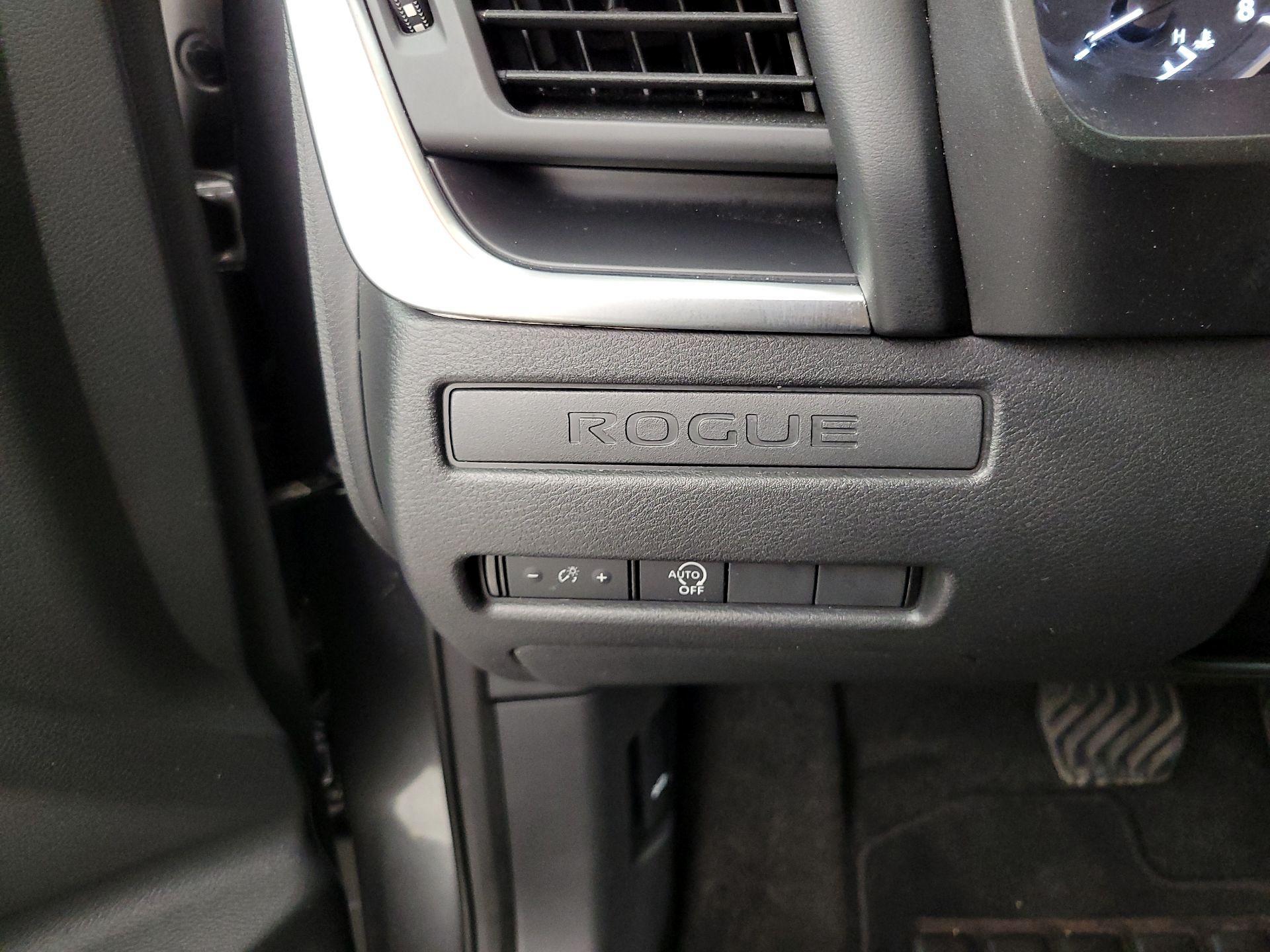 Thumbnail: 2023 Nissan Rogue - 13