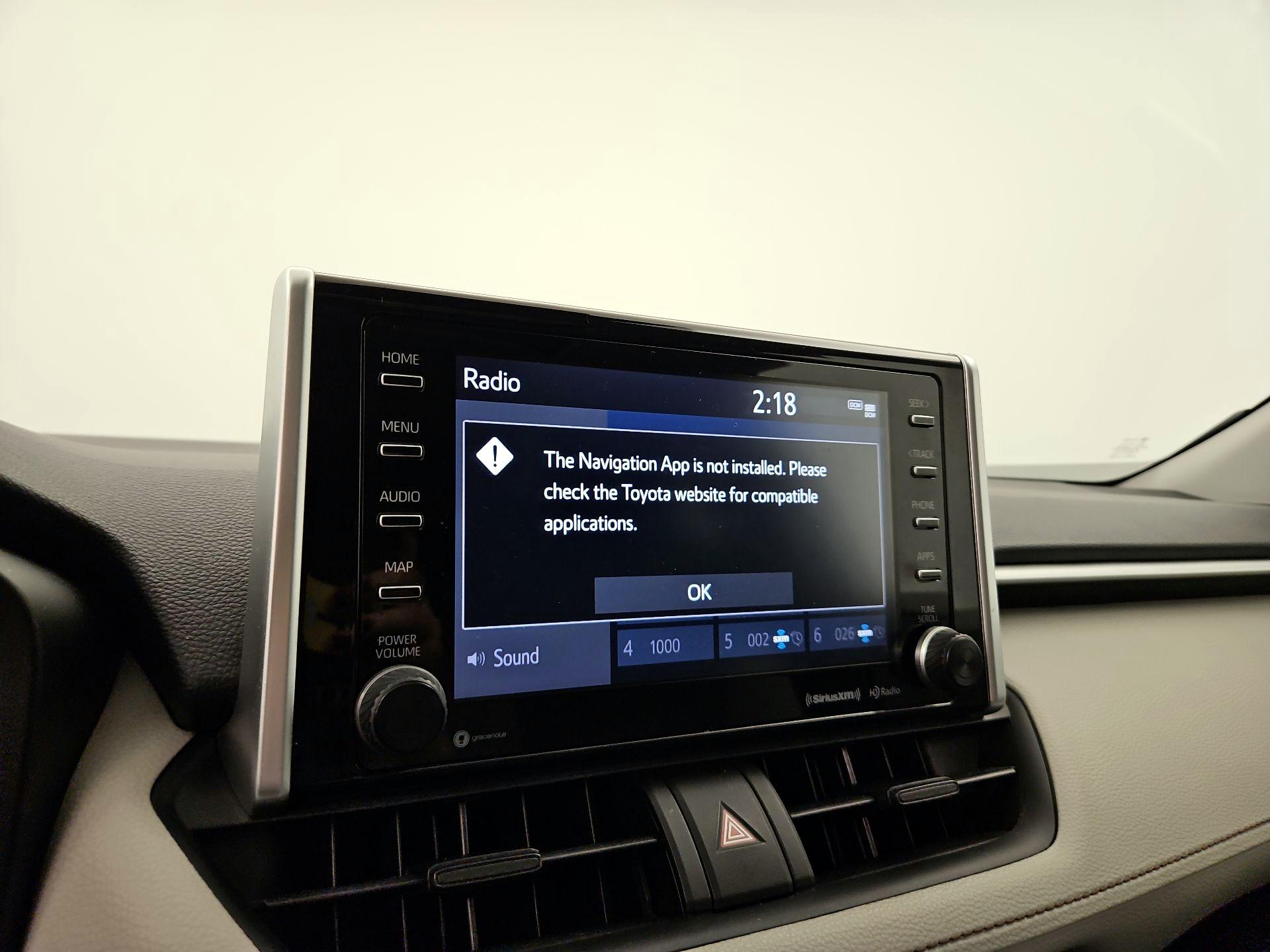 Thumbnail: 2020 Toyota RAV4 - 14