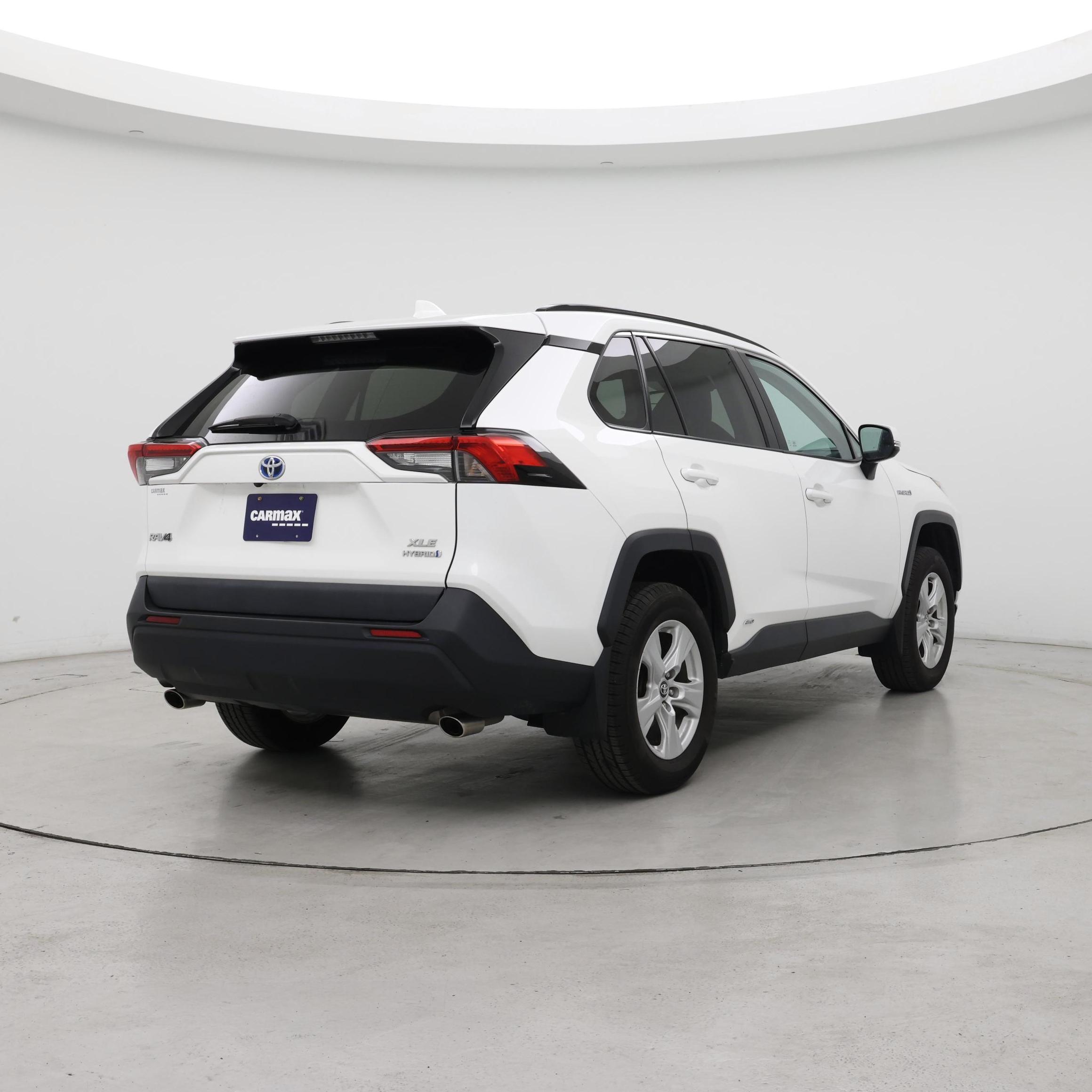 Thumbnail: 2020 Toyota RAV4 - 8