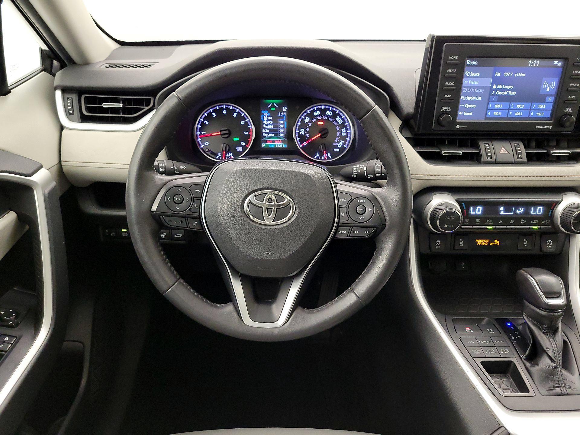 Thumbnail: 2021 Toyota RAV4 - 10