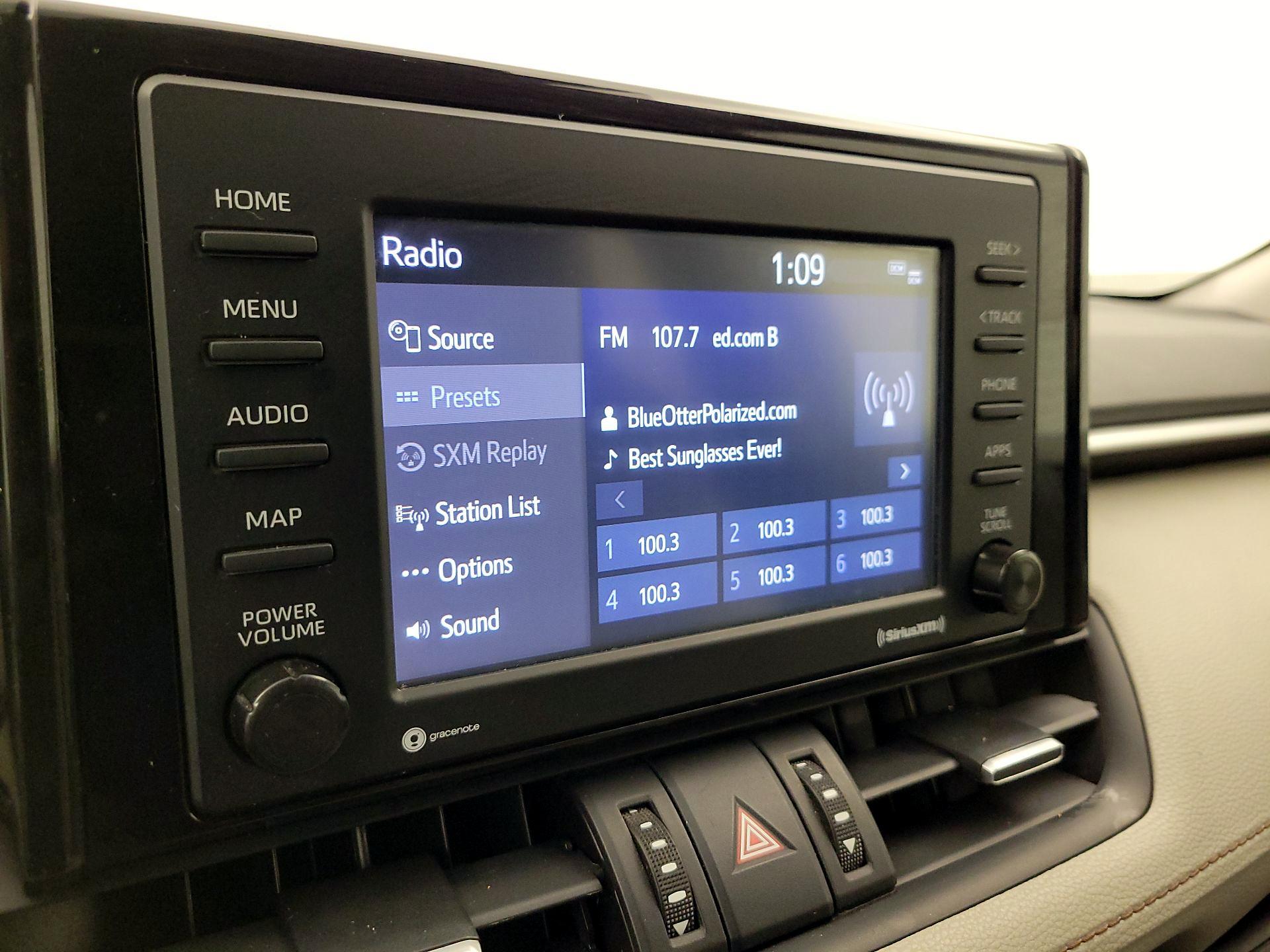 Thumbnail: 2021 Toyota RAV4 - 15