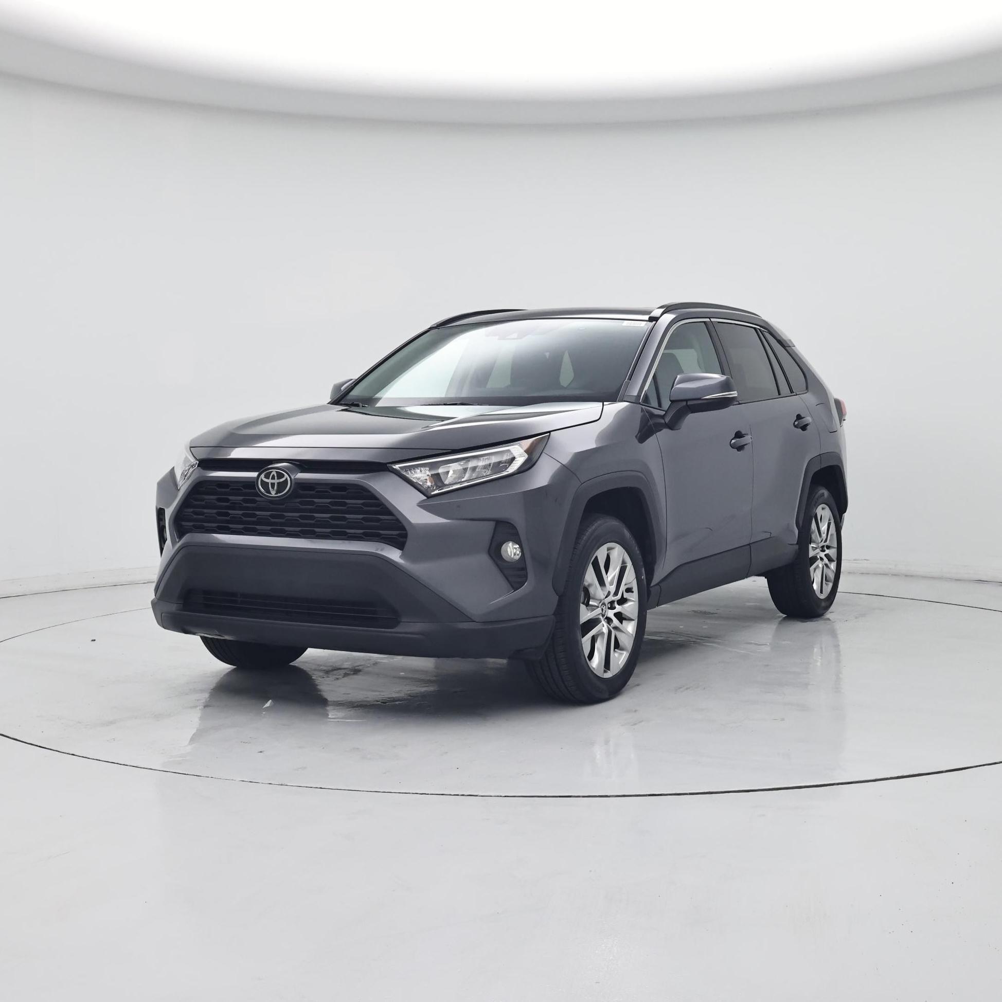 Thumbnail: 2021 Toyota RAV4 - 4