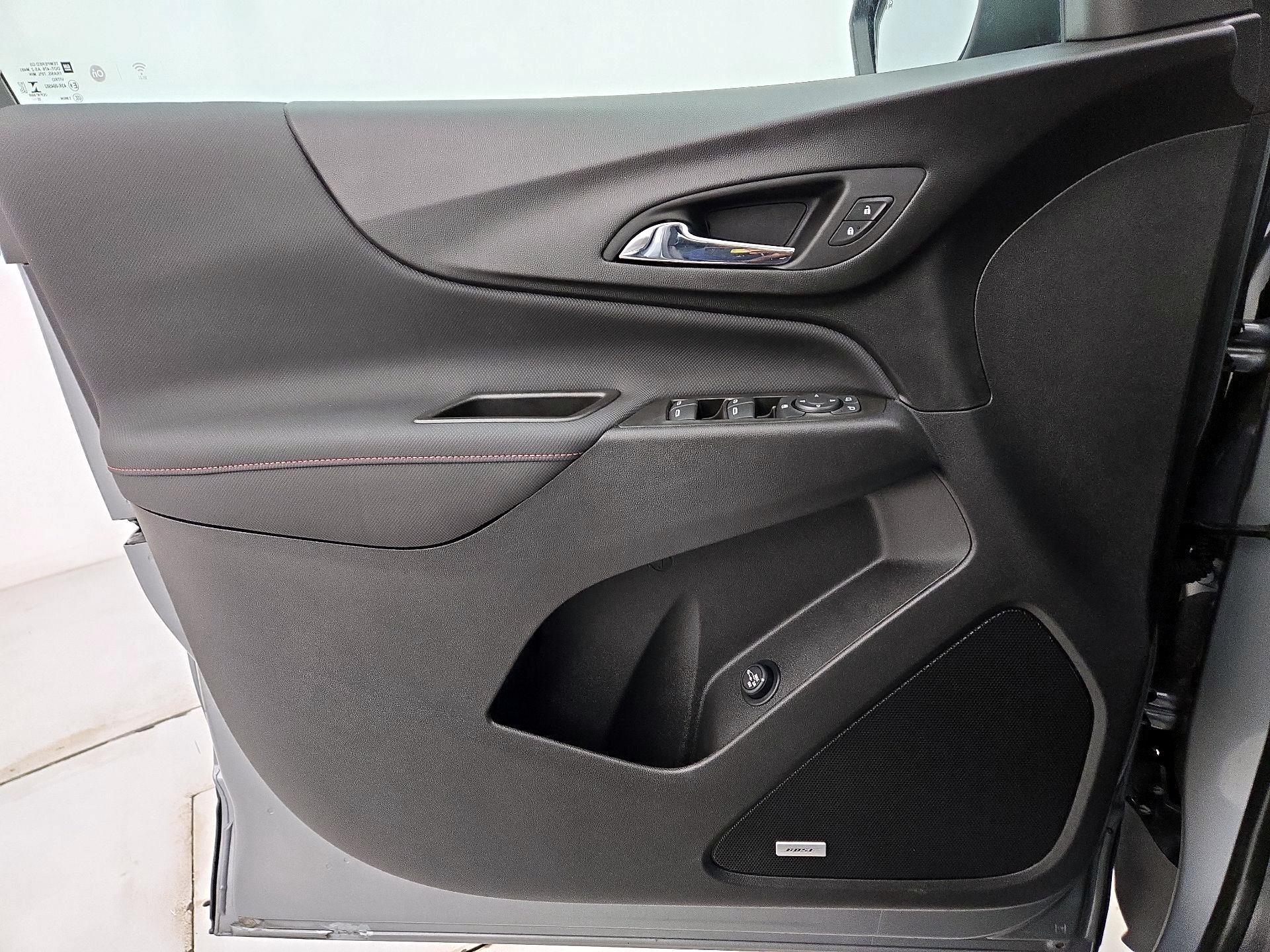 Thumbnail: 2023 Chevrolet Equinox - 12