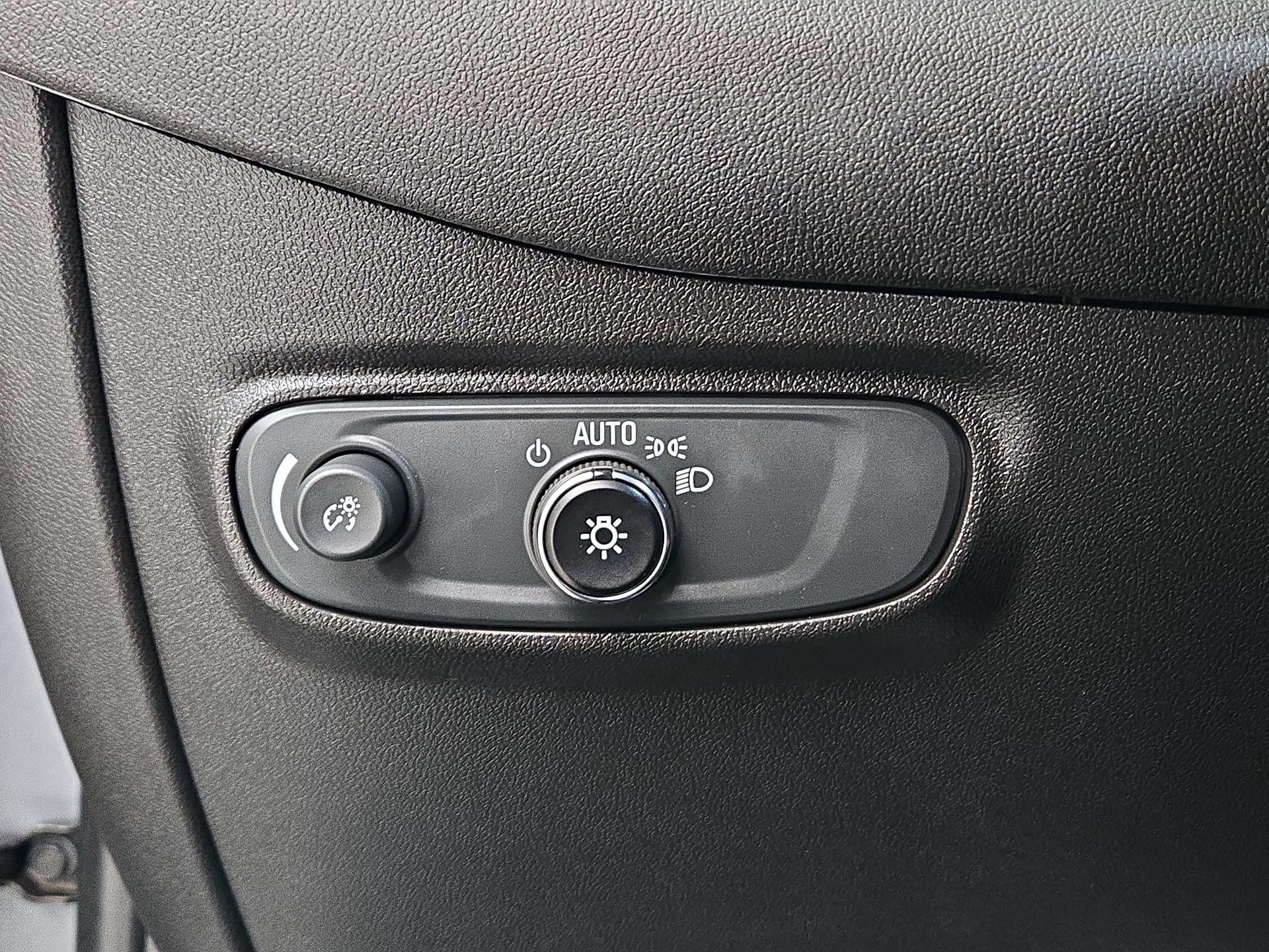 Thumbnail: 2023 Chevrolet Equinox - 13