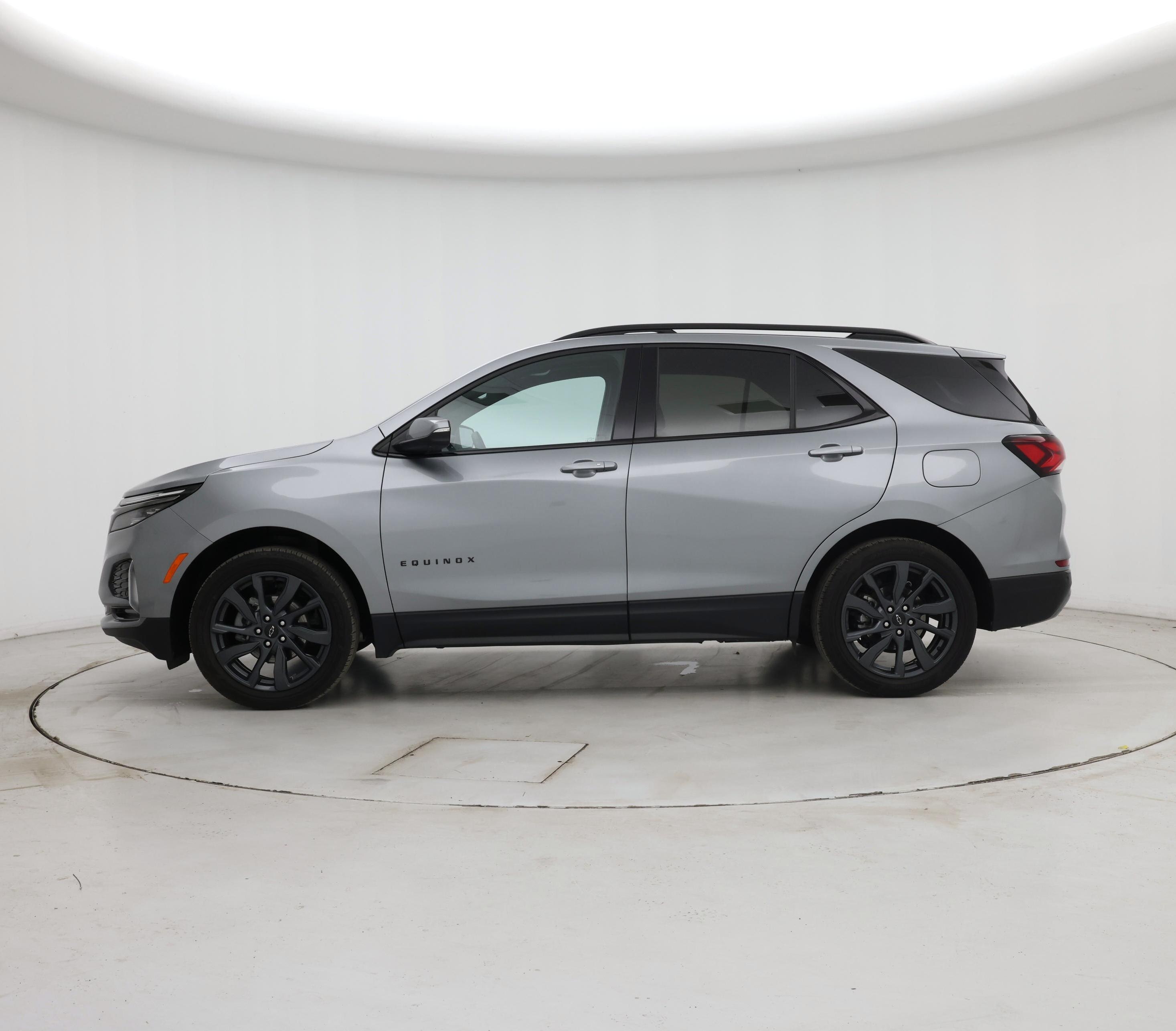 Thumbnail: 2023 Chevrolet Equinox - 3