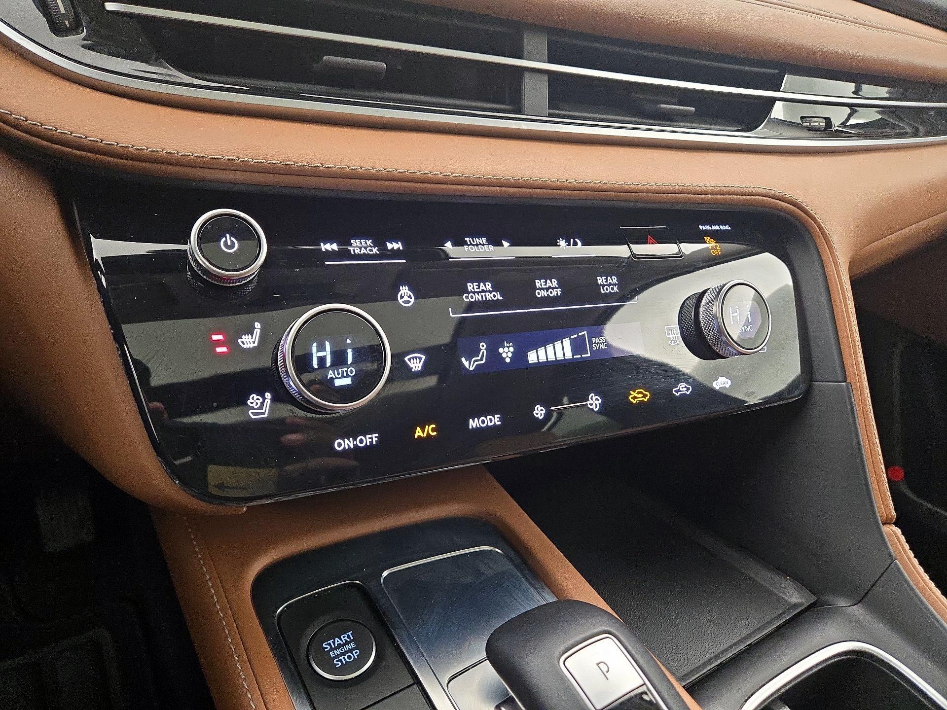 Thumbnail: 2023 INFINITI QX60 - 16