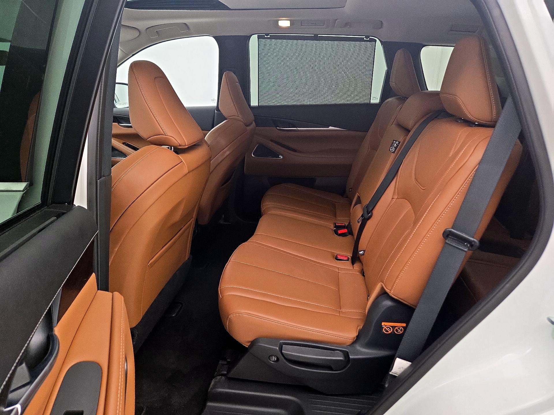 Thumbnail: 2023 INFINITI QX60 - 20