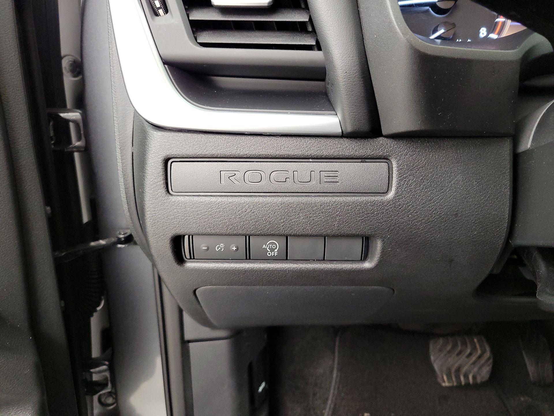 Thumbnail: 2023 Nissan Rogue - 13