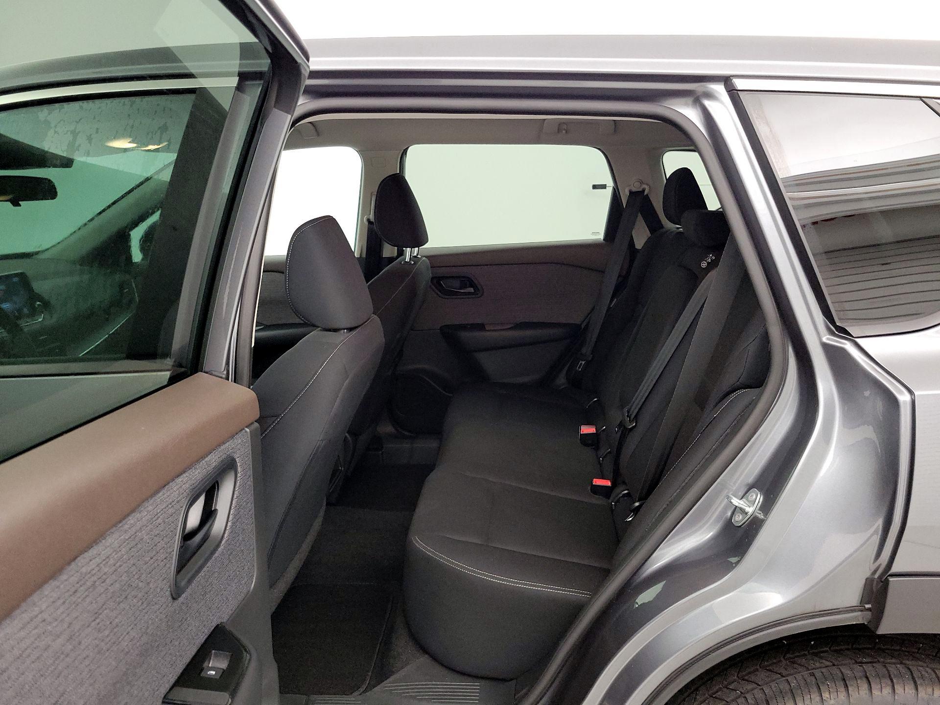 Thumbnail: 2023 Nissan Rogue - 19