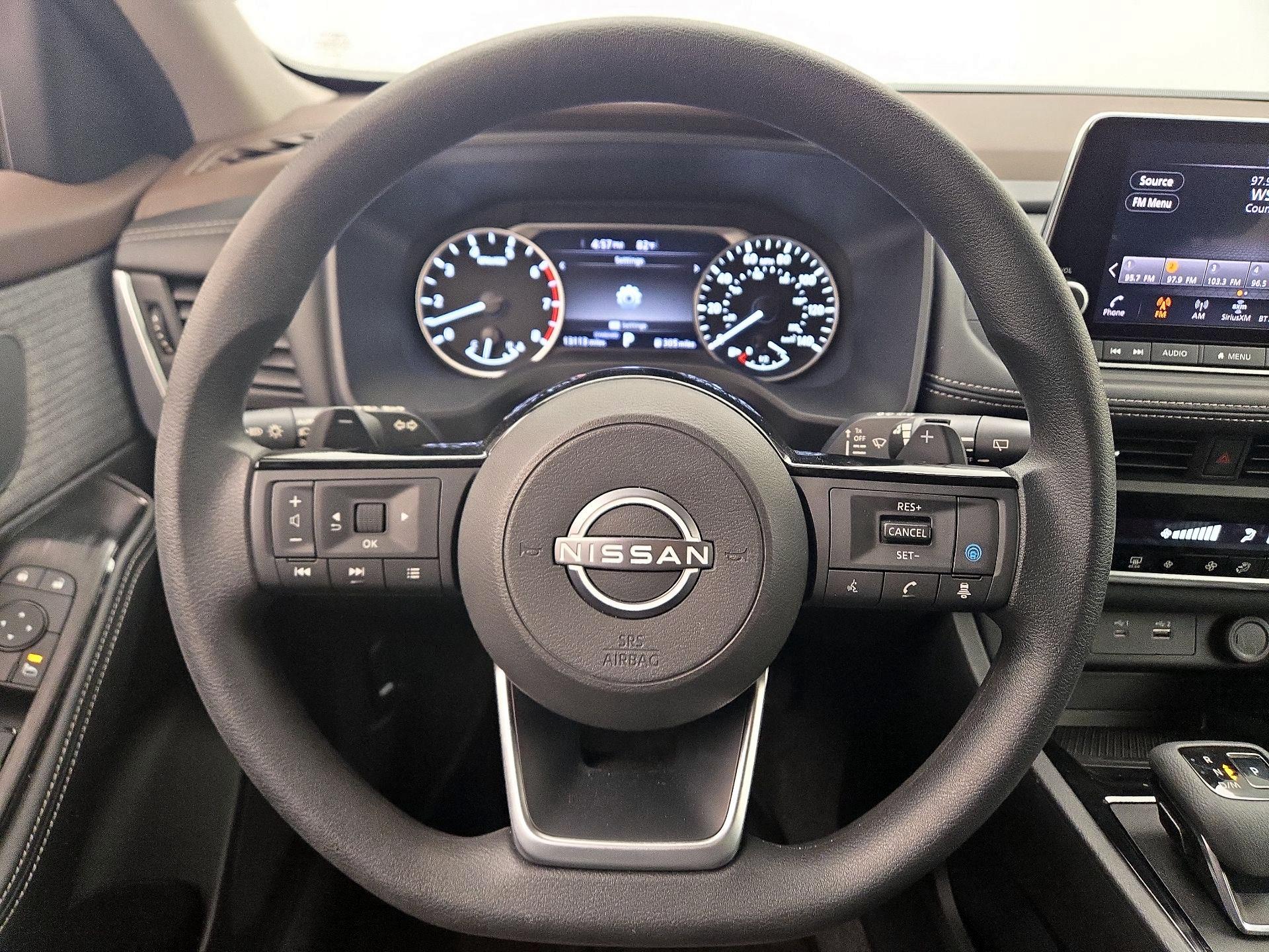 Thumbnail: 2023 Nissan Rogue - 10