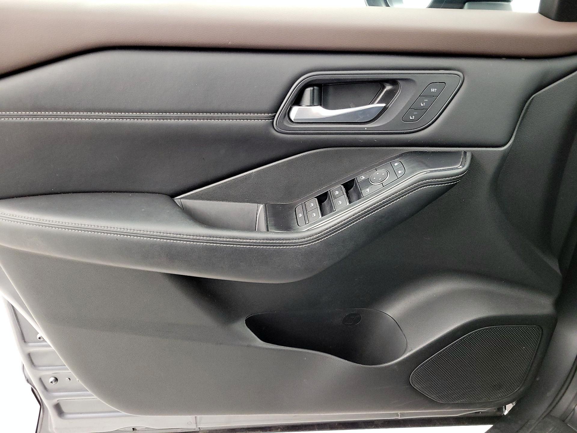 Thumbnail: 2023 Nissan Rogue - 12