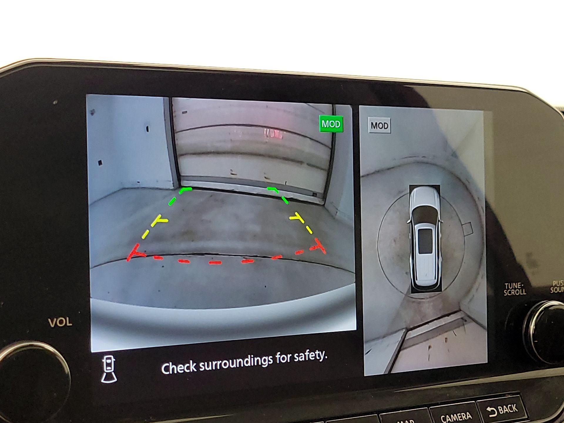 Thumbnail: 2023 Nissan Pathfinder - 15