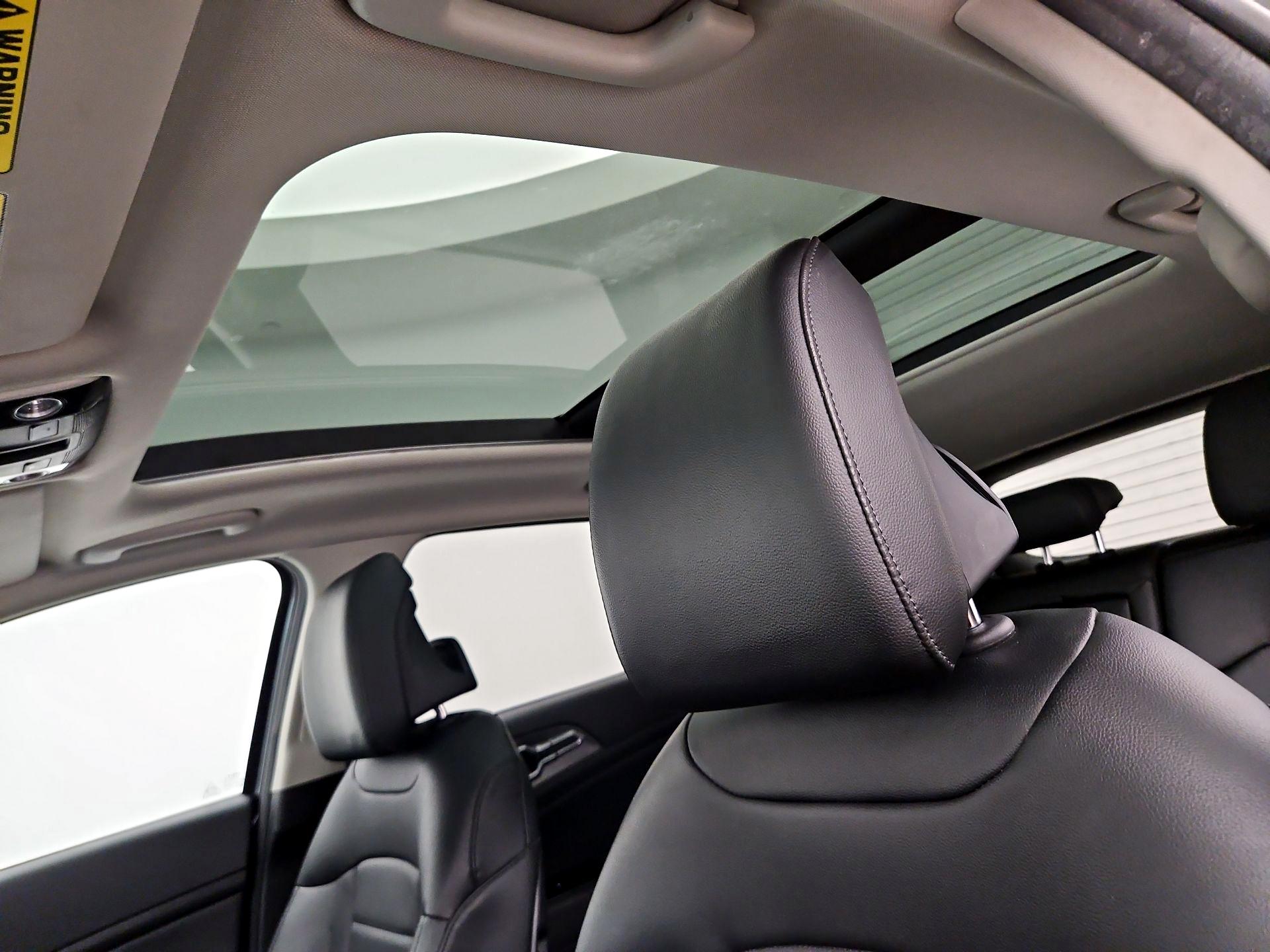 Thumbnail: 2023 Kia Sportage - 20