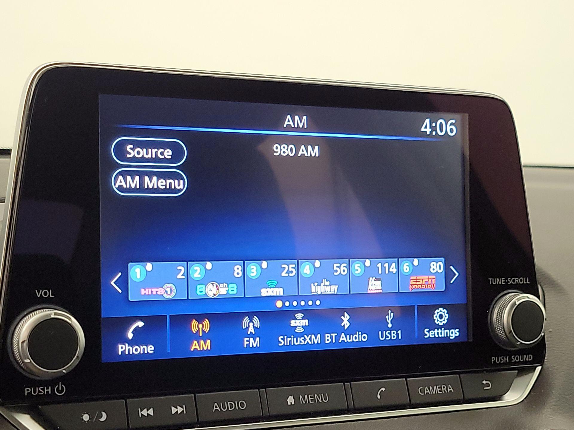 Thumbnail: 2023 Nissan Sentra - 15