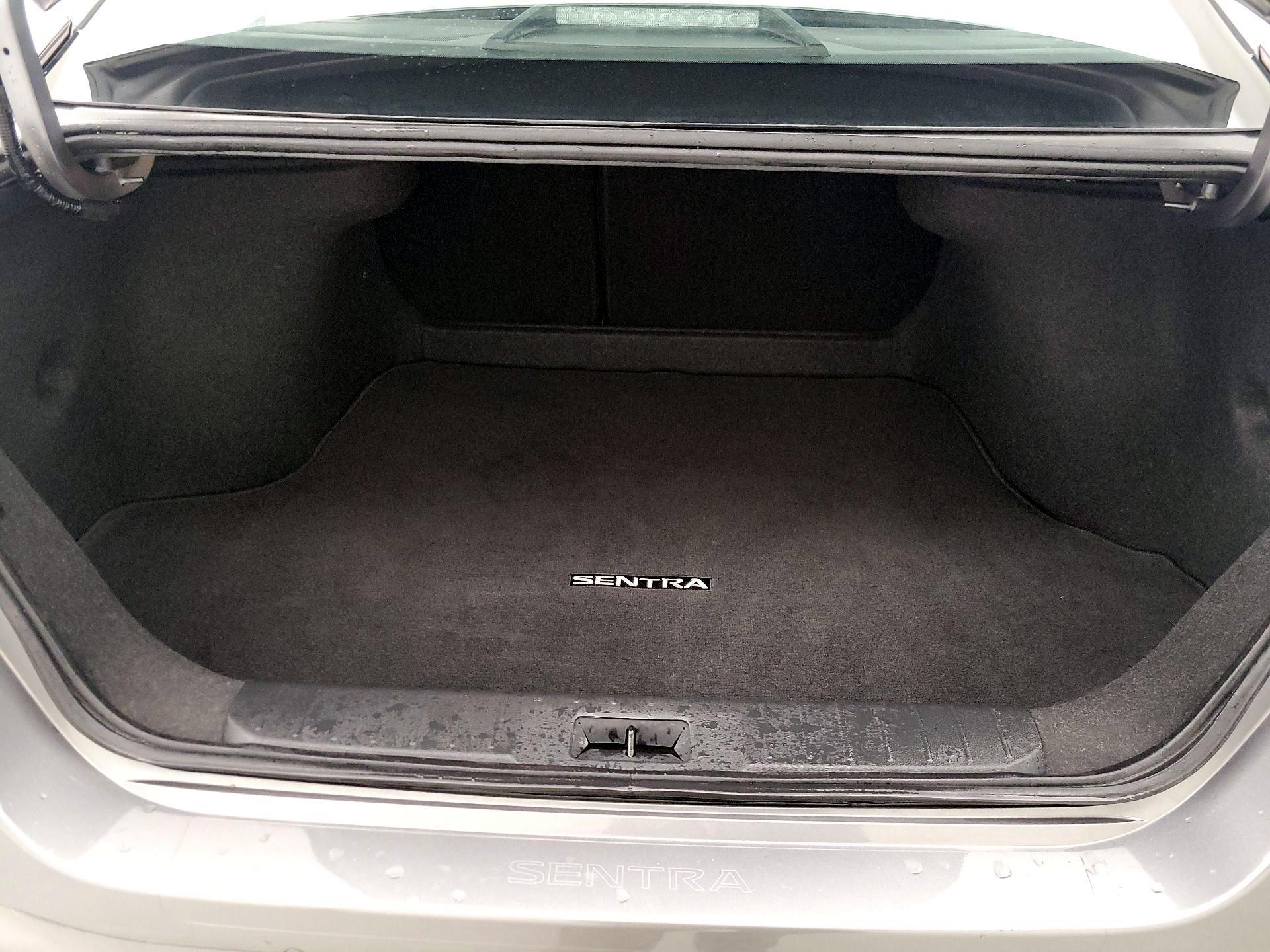 Thumbnail: 2023 Nissan Sentra - 20