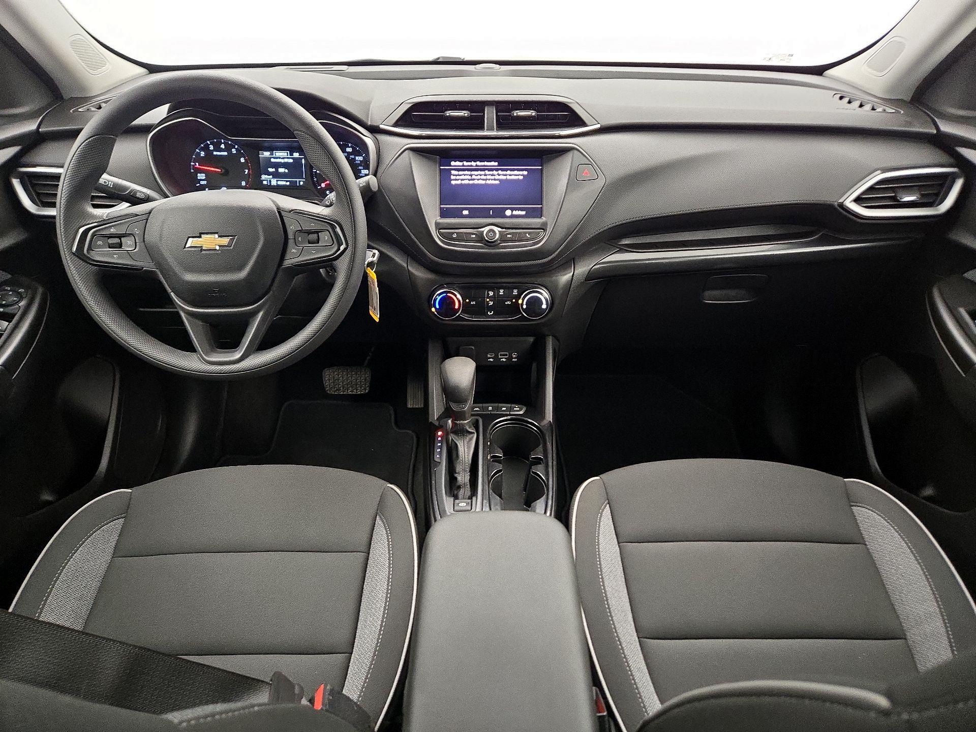 Thumbnail: 2023 Chevrolet TrailBlazer - 9