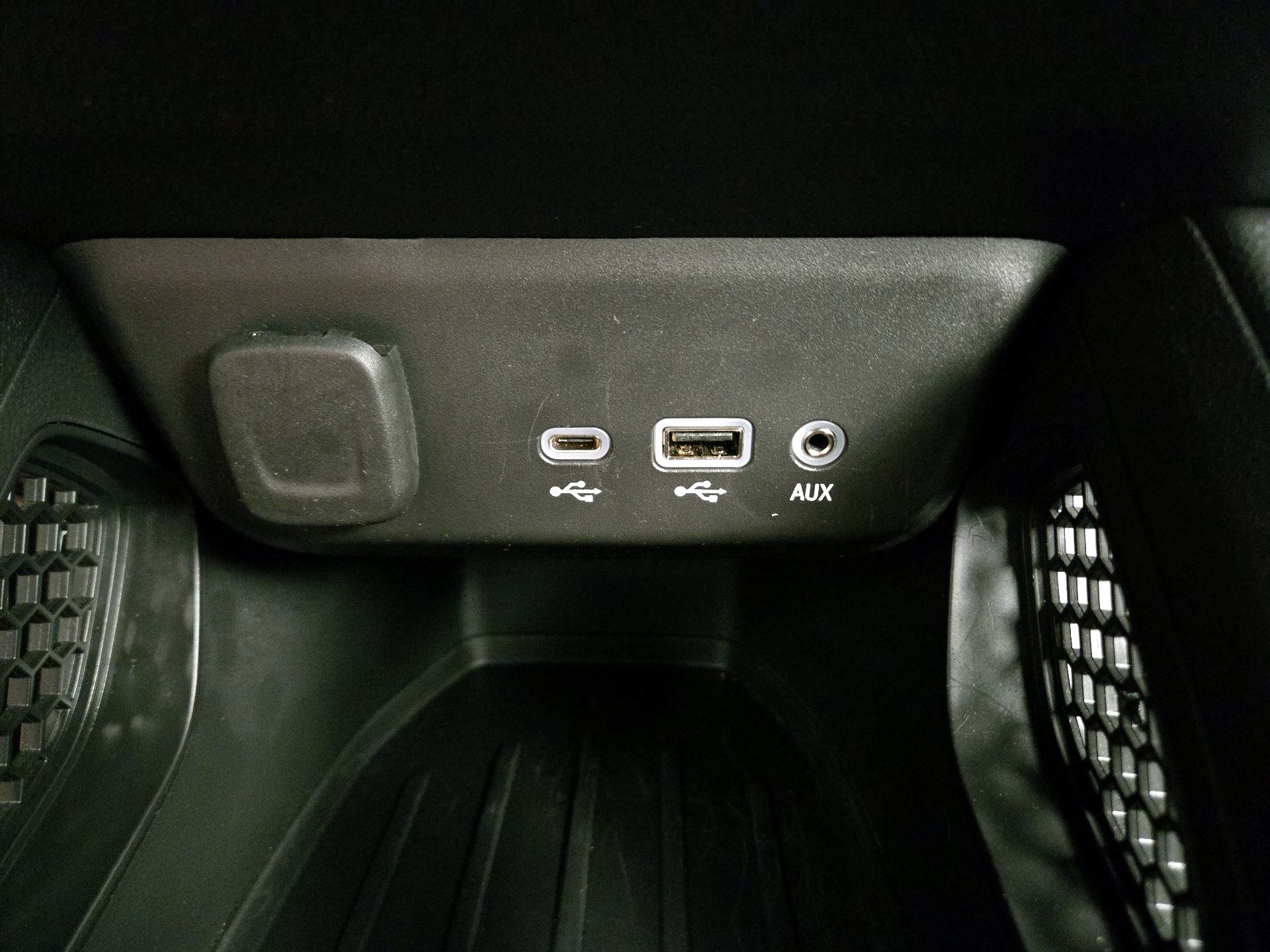 Thumbnail: 2023 Chevrolet TrailBlazer - 18