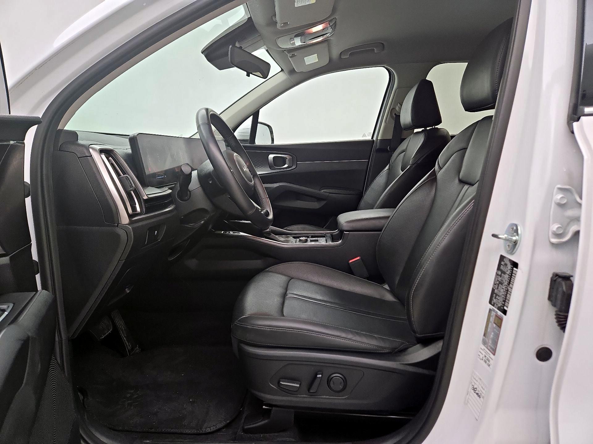 Thumbnail: 2024 Kia Sorento - 11