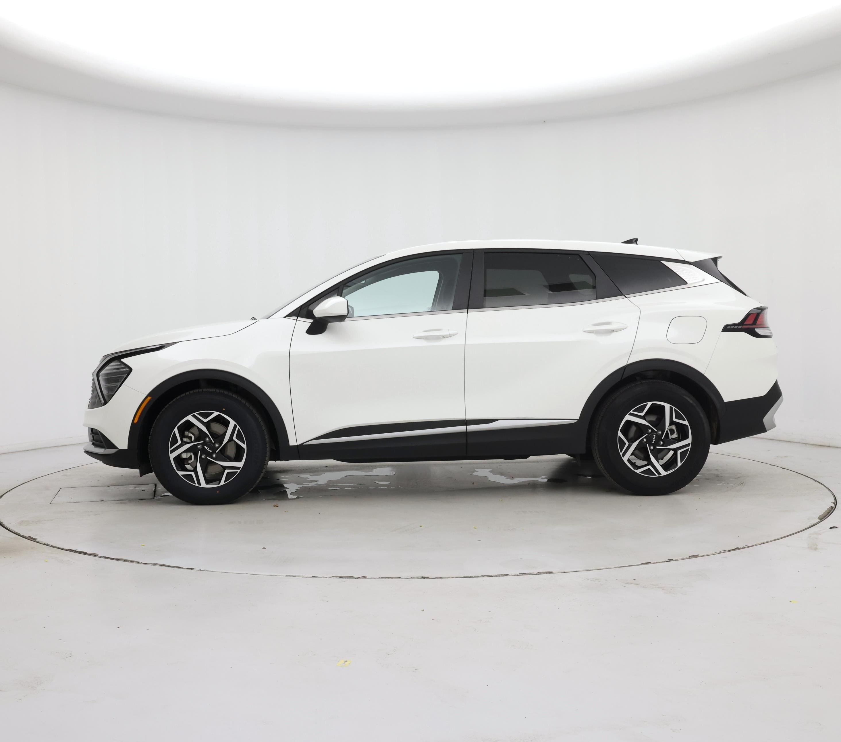 Thumbnail: 2024 Kia Sportage - 3