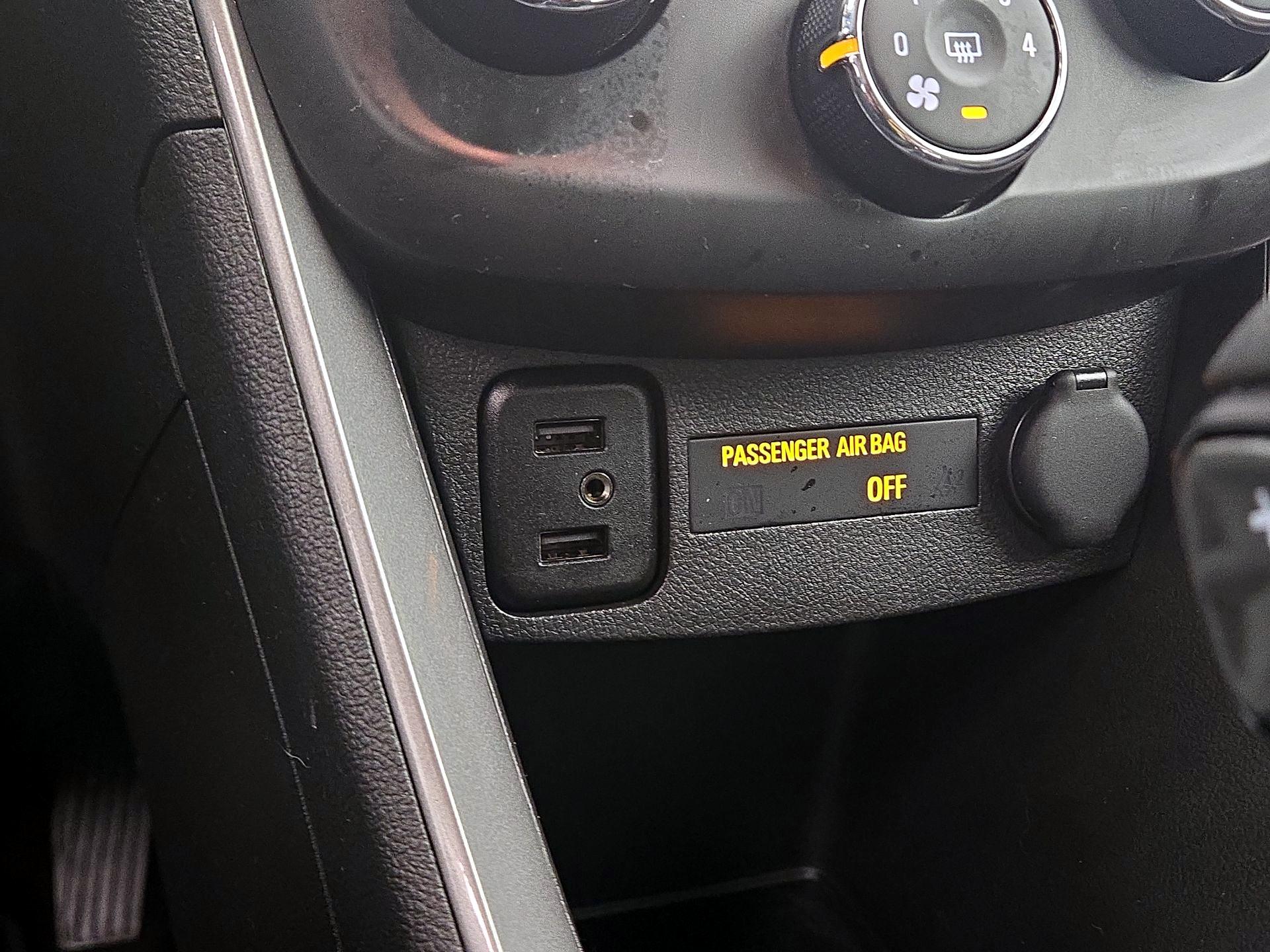 Thumbnail: 2022 Chevrolet Trax - 18