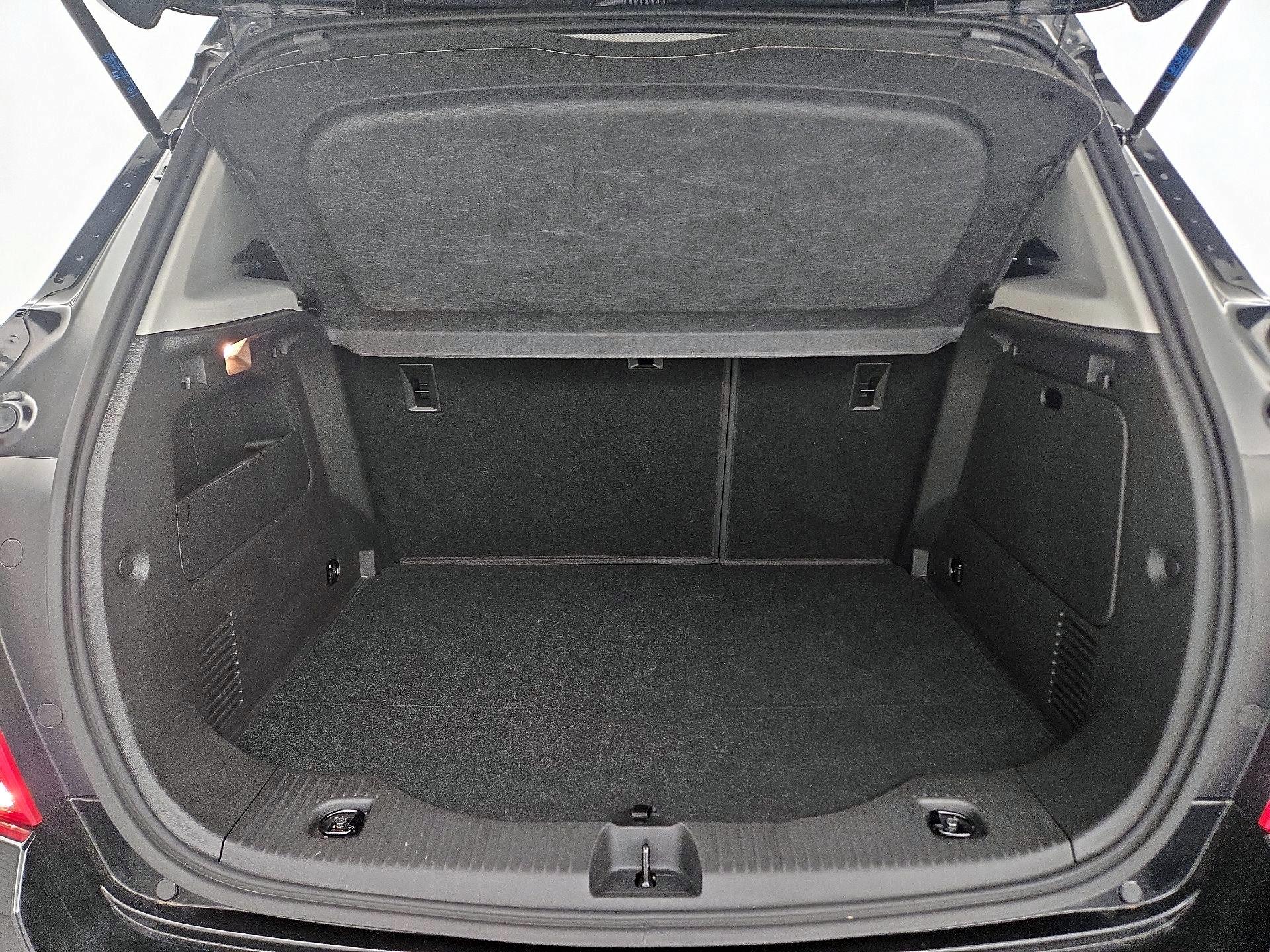 Thumbnail: 2022 Chevrolet Trax - 20