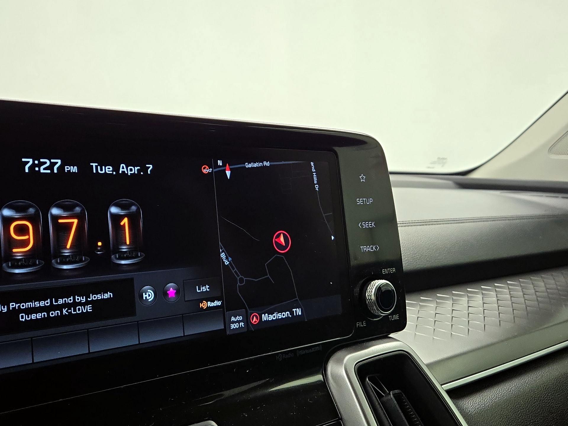 Thumbnail: 2022 Kia Sorento - 14