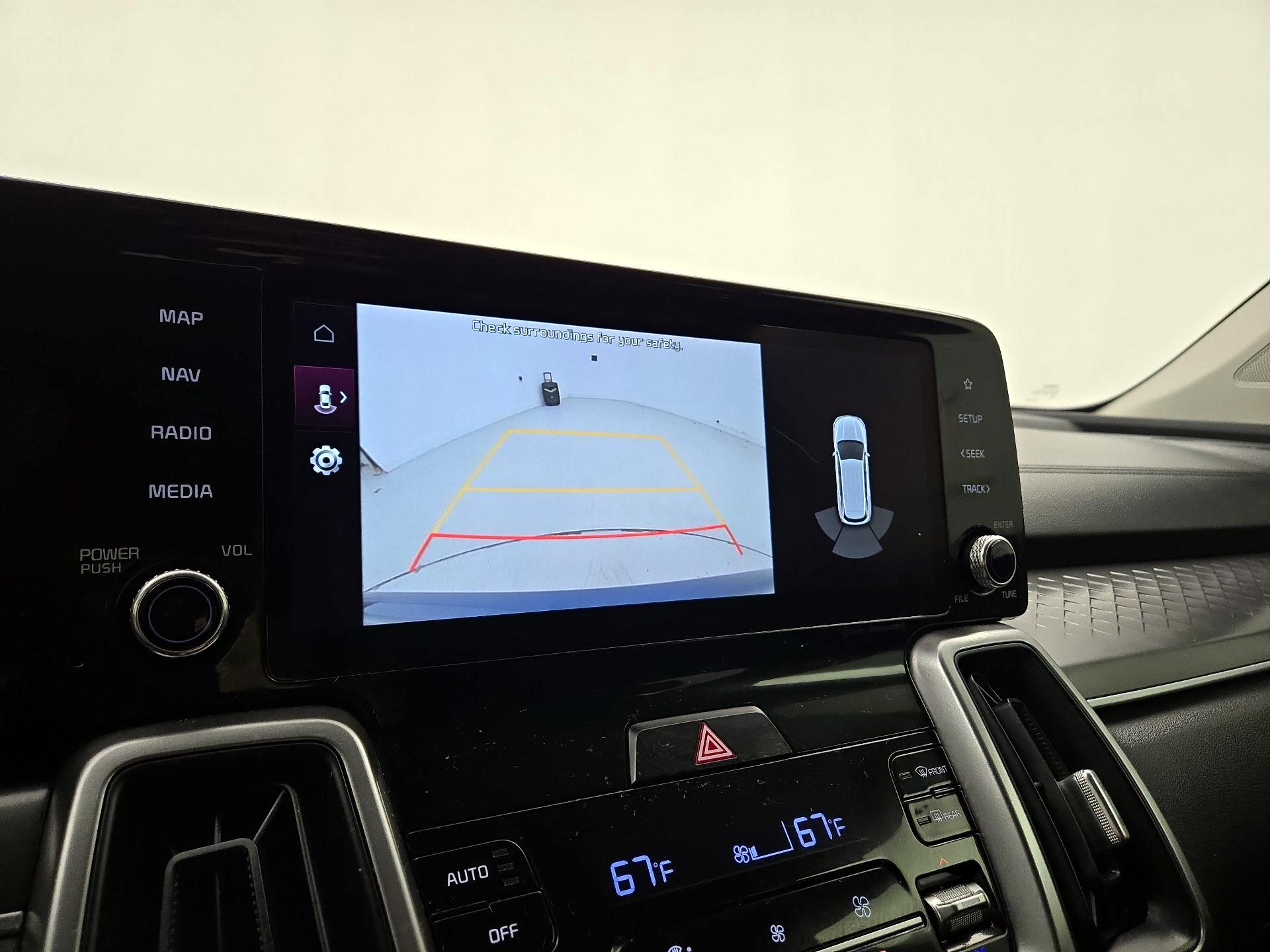 Thumbnail: 2022 Kia Sorento - 15