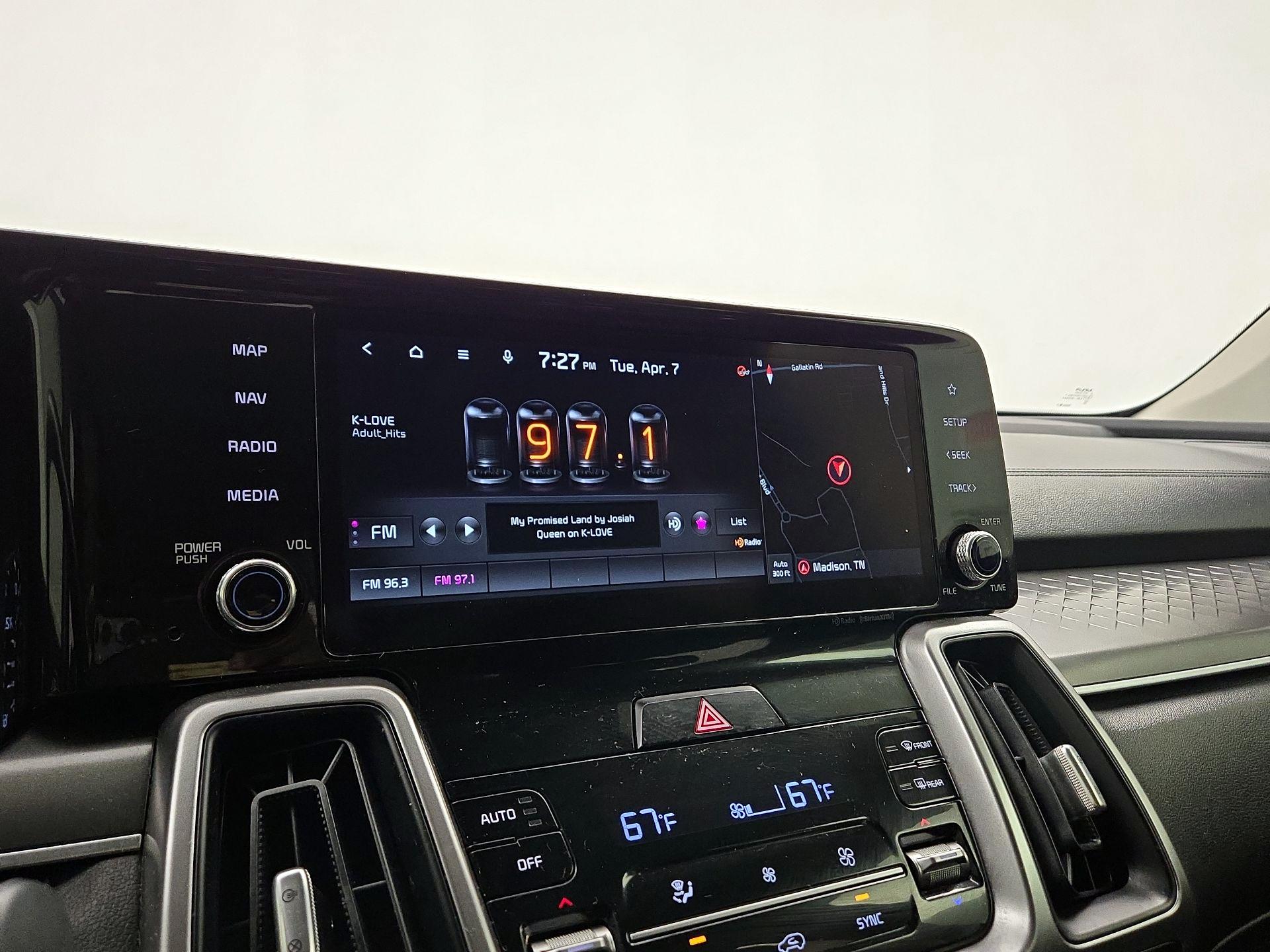 Thumbnail: 2022 Kia Sorento - 16