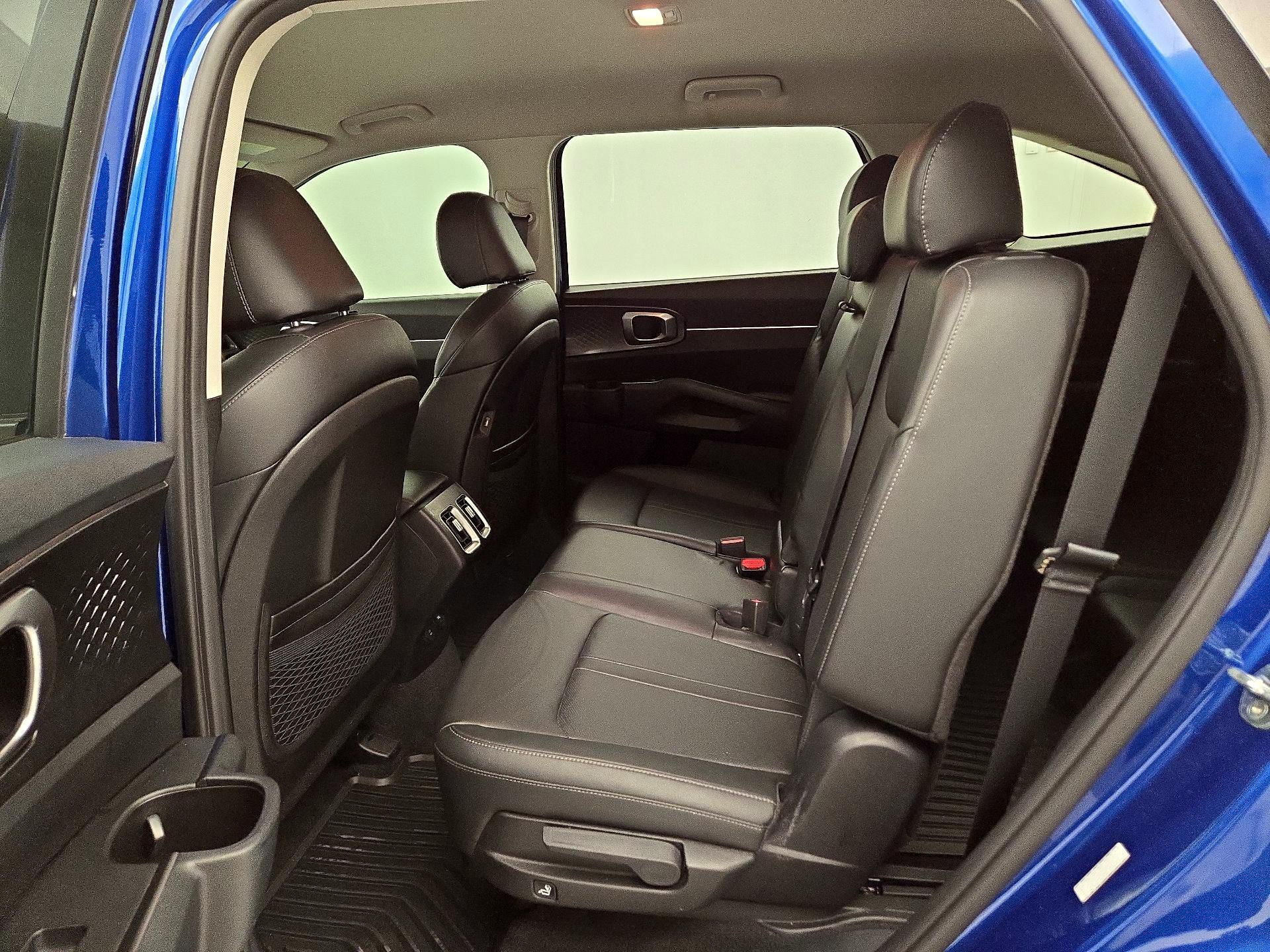 Thumbnail: 2022 Kia Sorento - 20