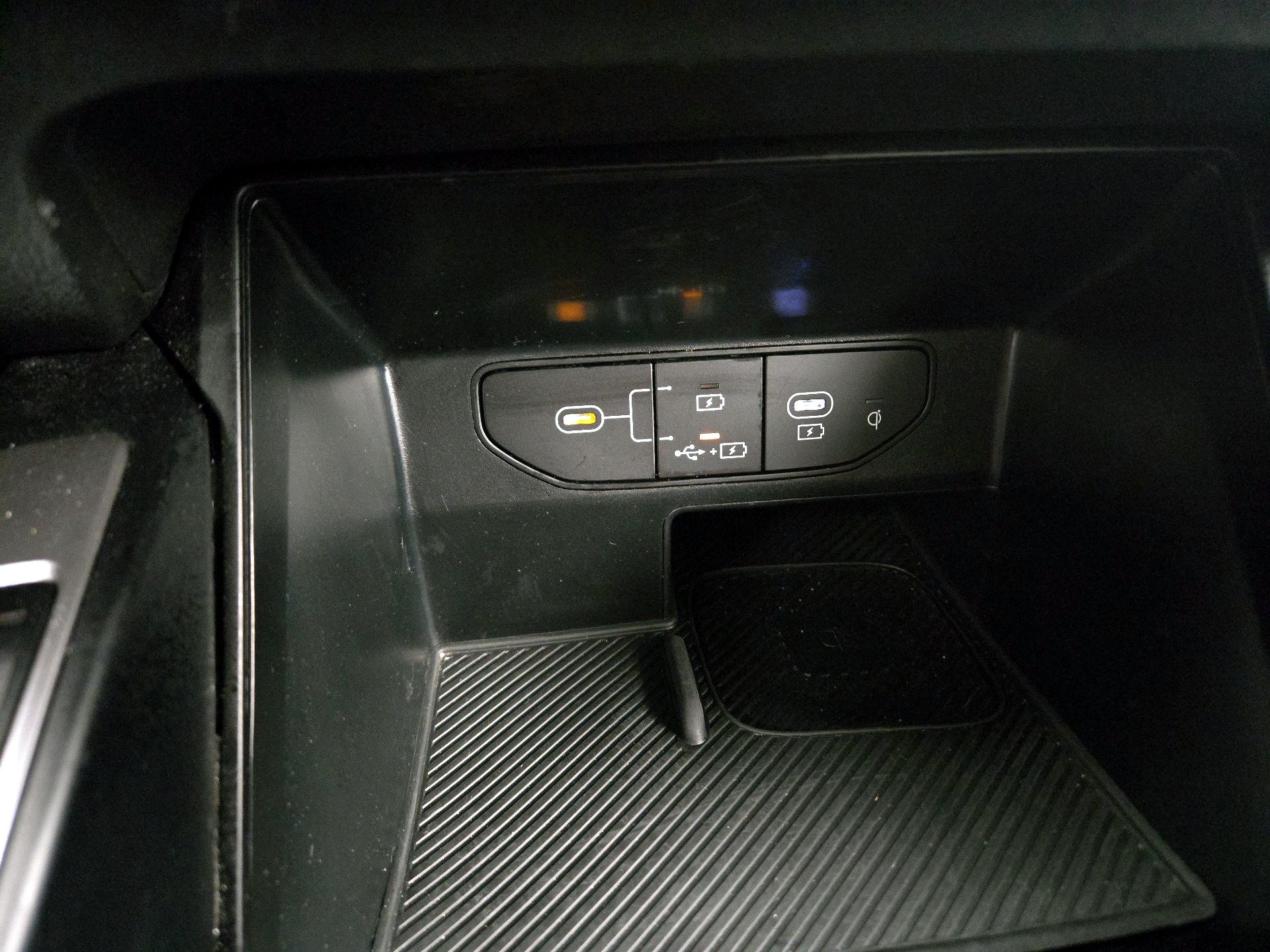 Thumbnail: 2024 Kia Sorento - 18