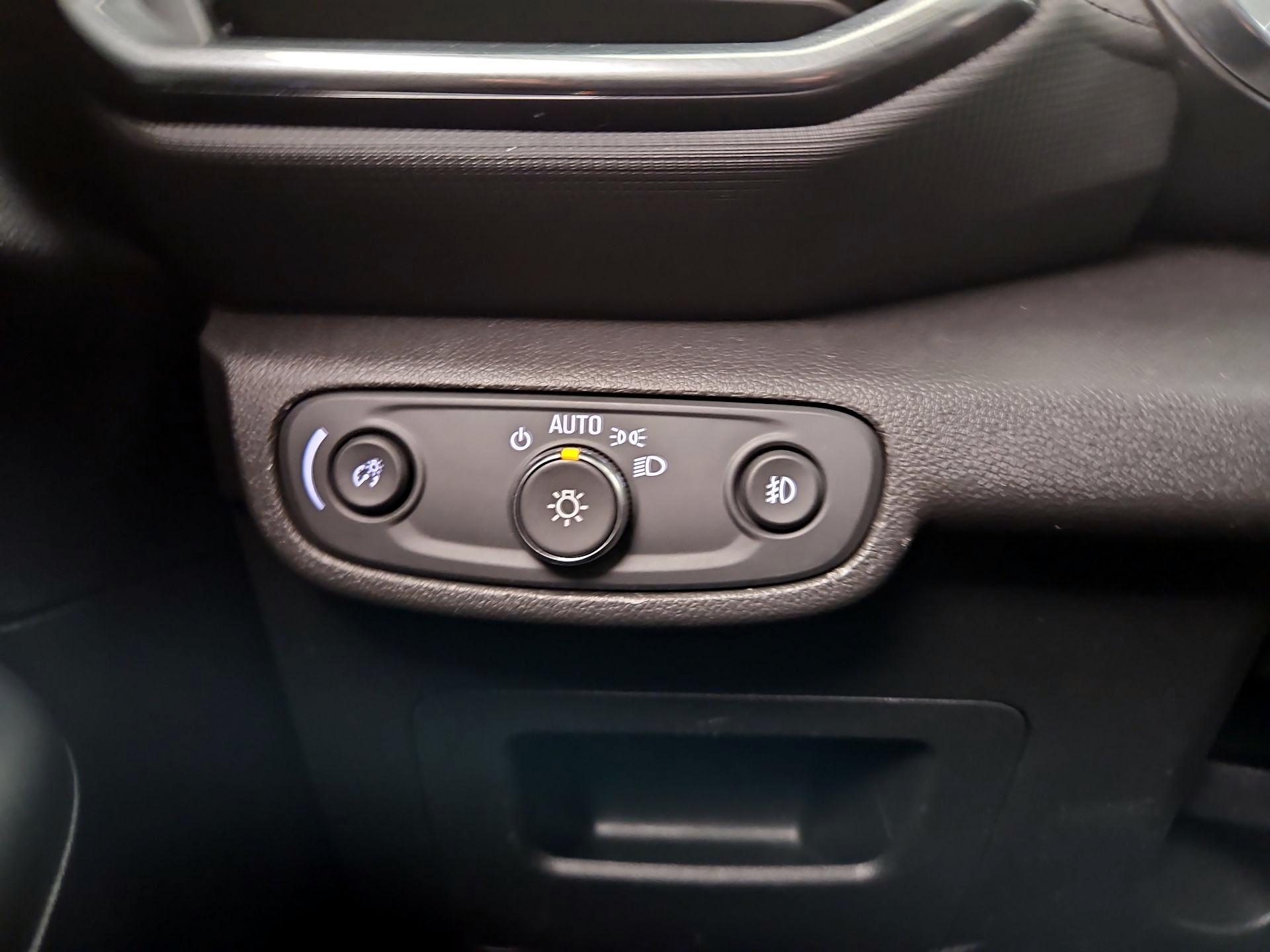 Thumbnail: 2023 Chevrolet TrailBlazer - 13