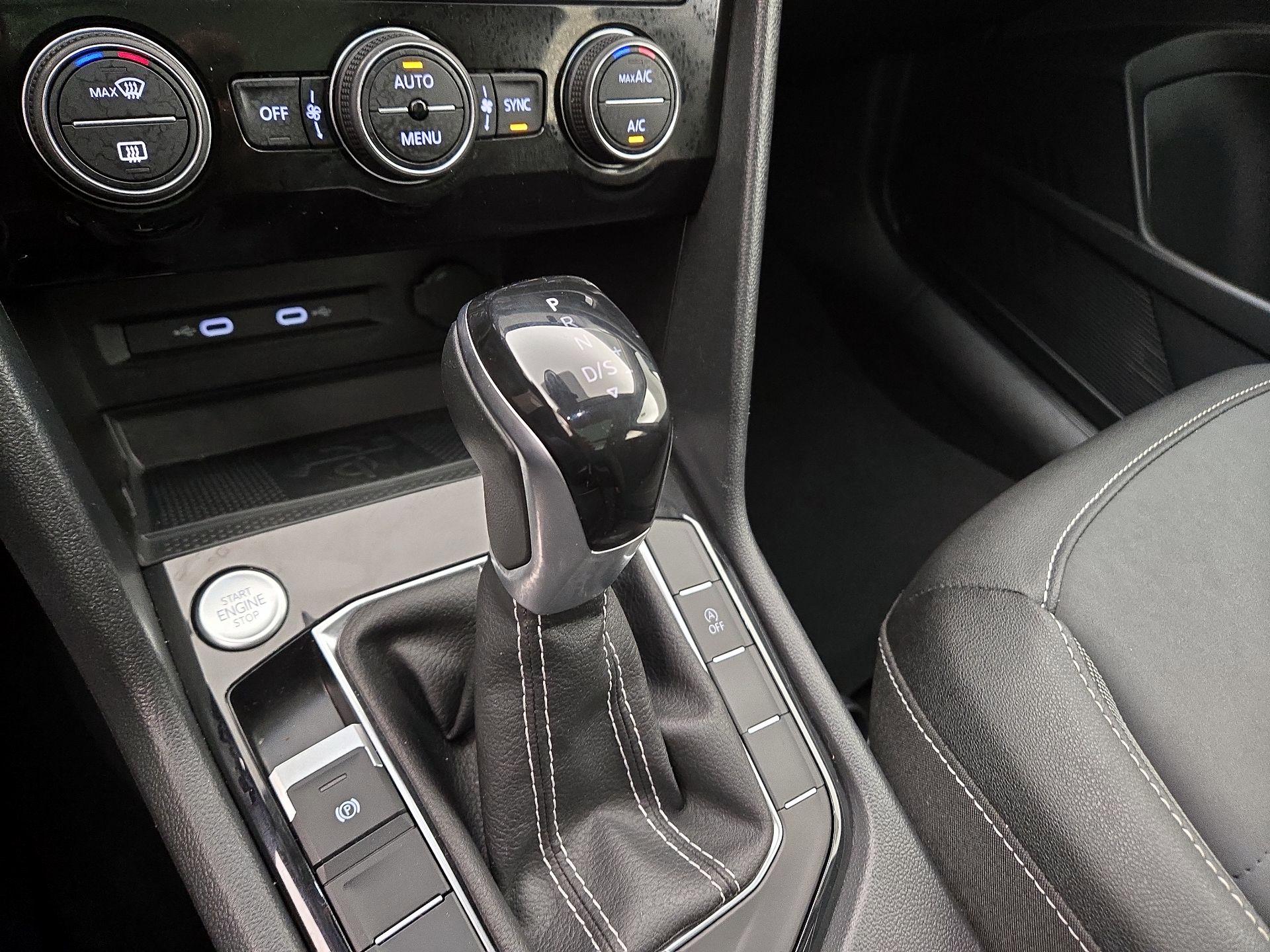 Thumbnail: 2024 Volkswagen Taos - 17