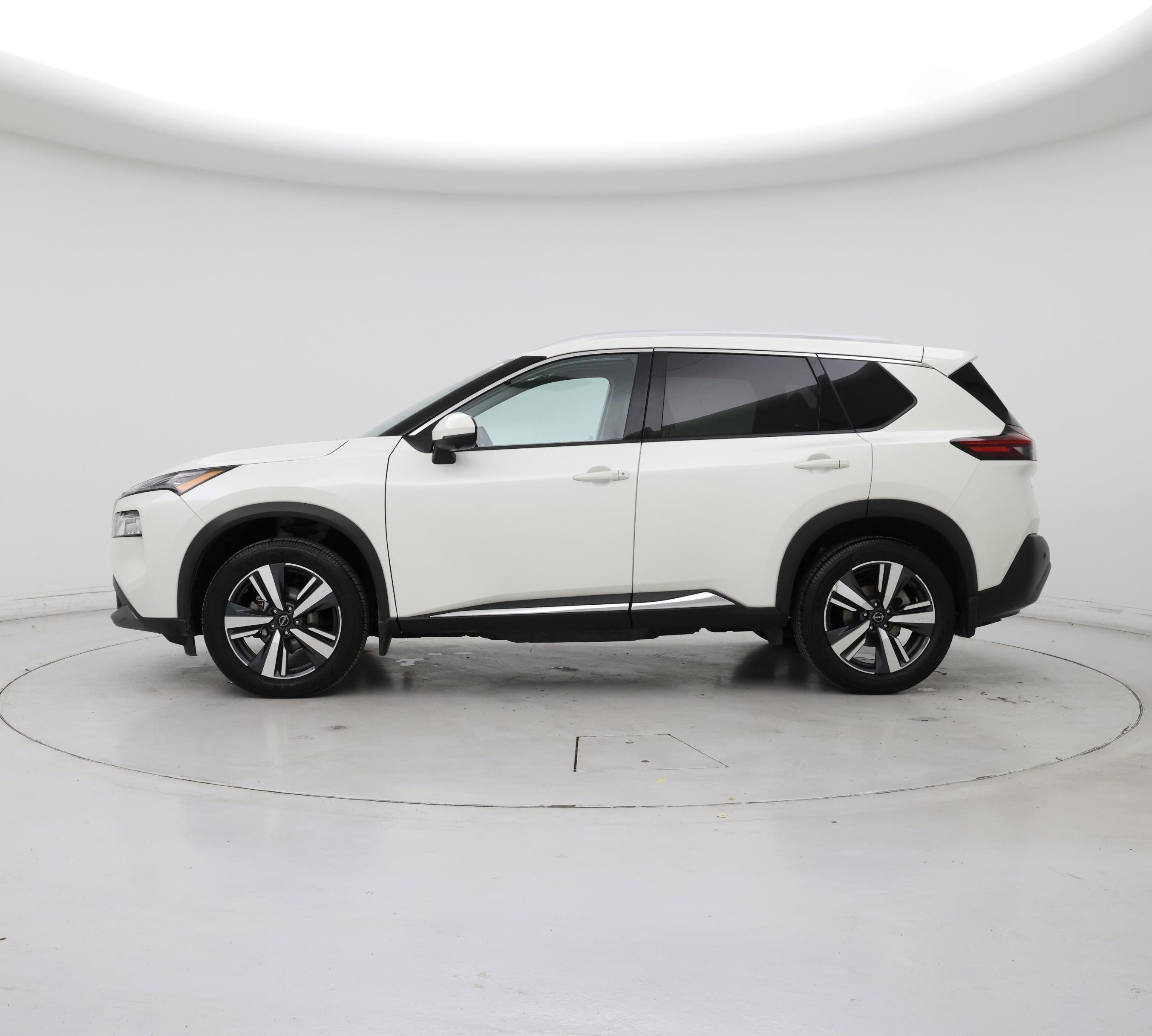 Thumbnail: 2023 Nissan Rogue - 3
