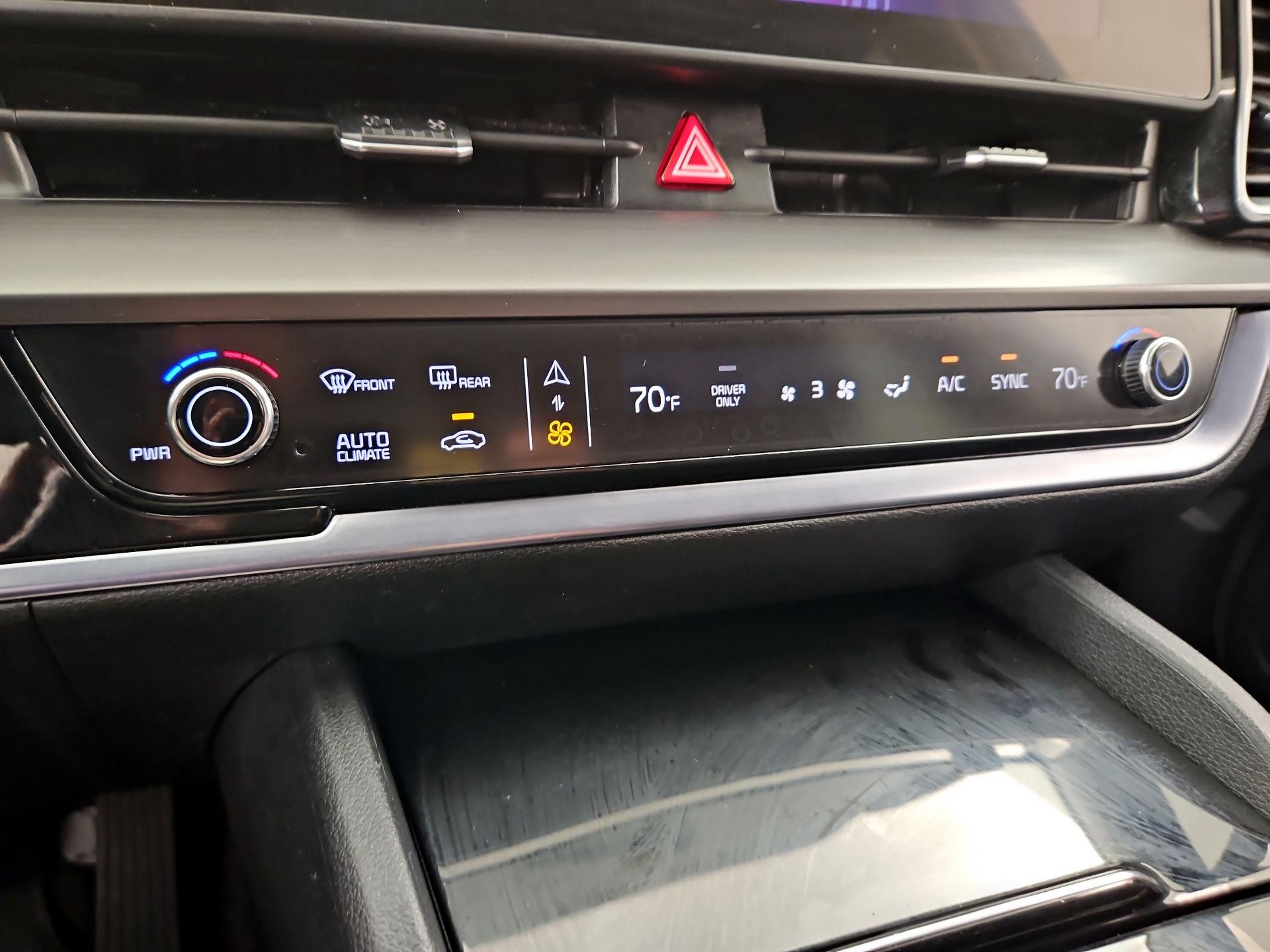 Thumbnail: 2025 Kia Sportage - 17