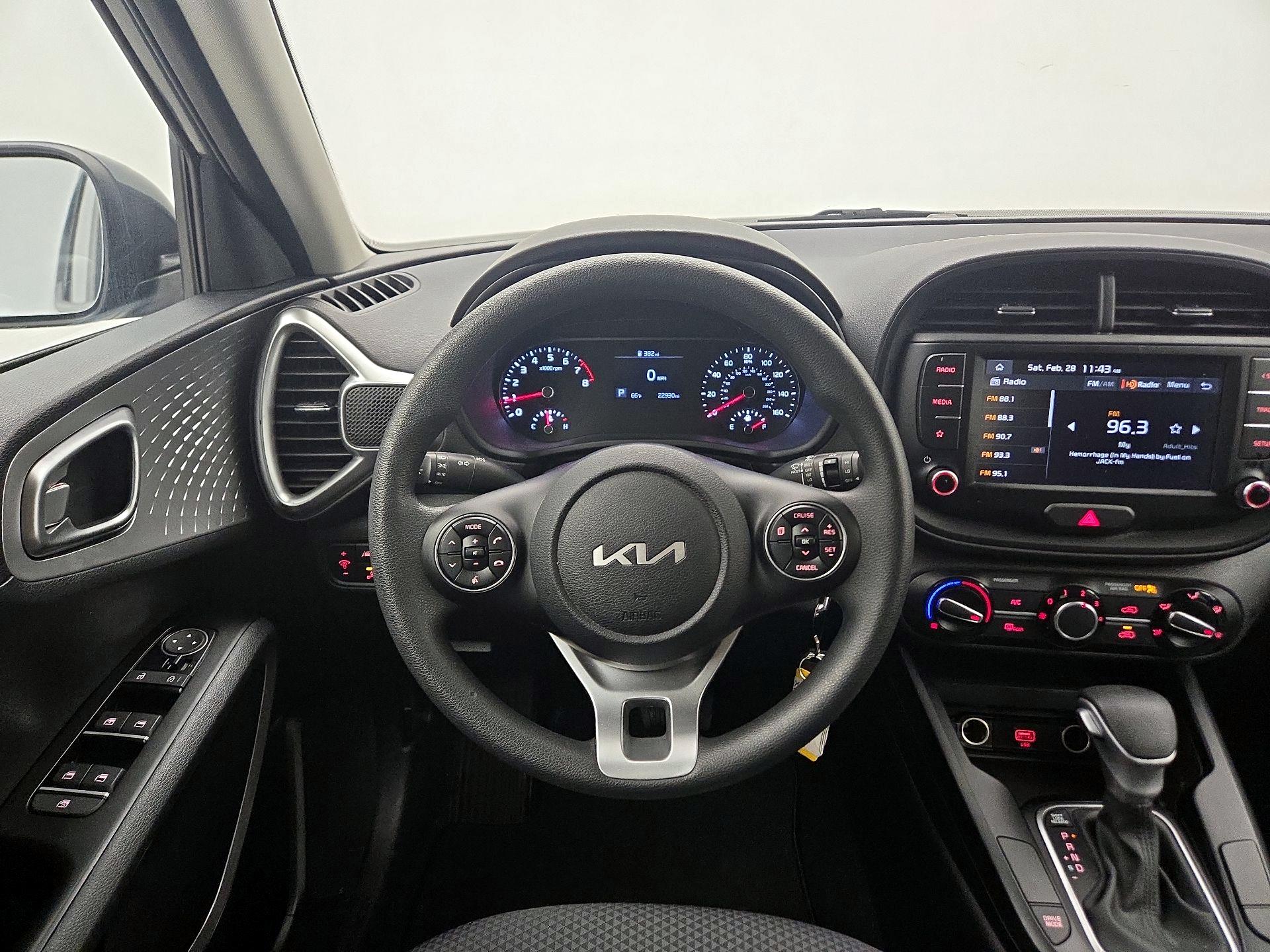 Thumbnail: 2022 Kia Soul - 10