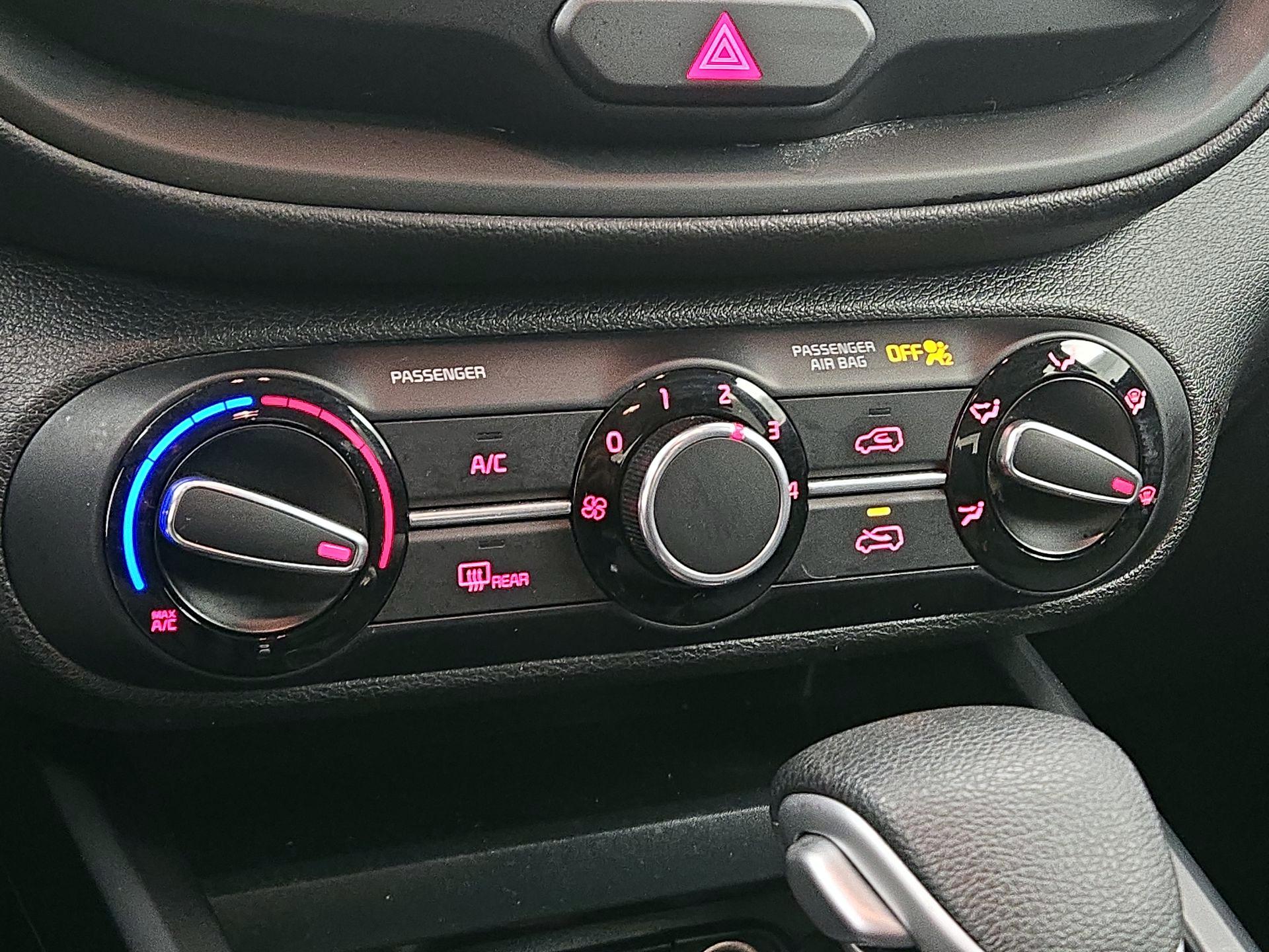 Thumbnail: 2022 Kia Soul - 16