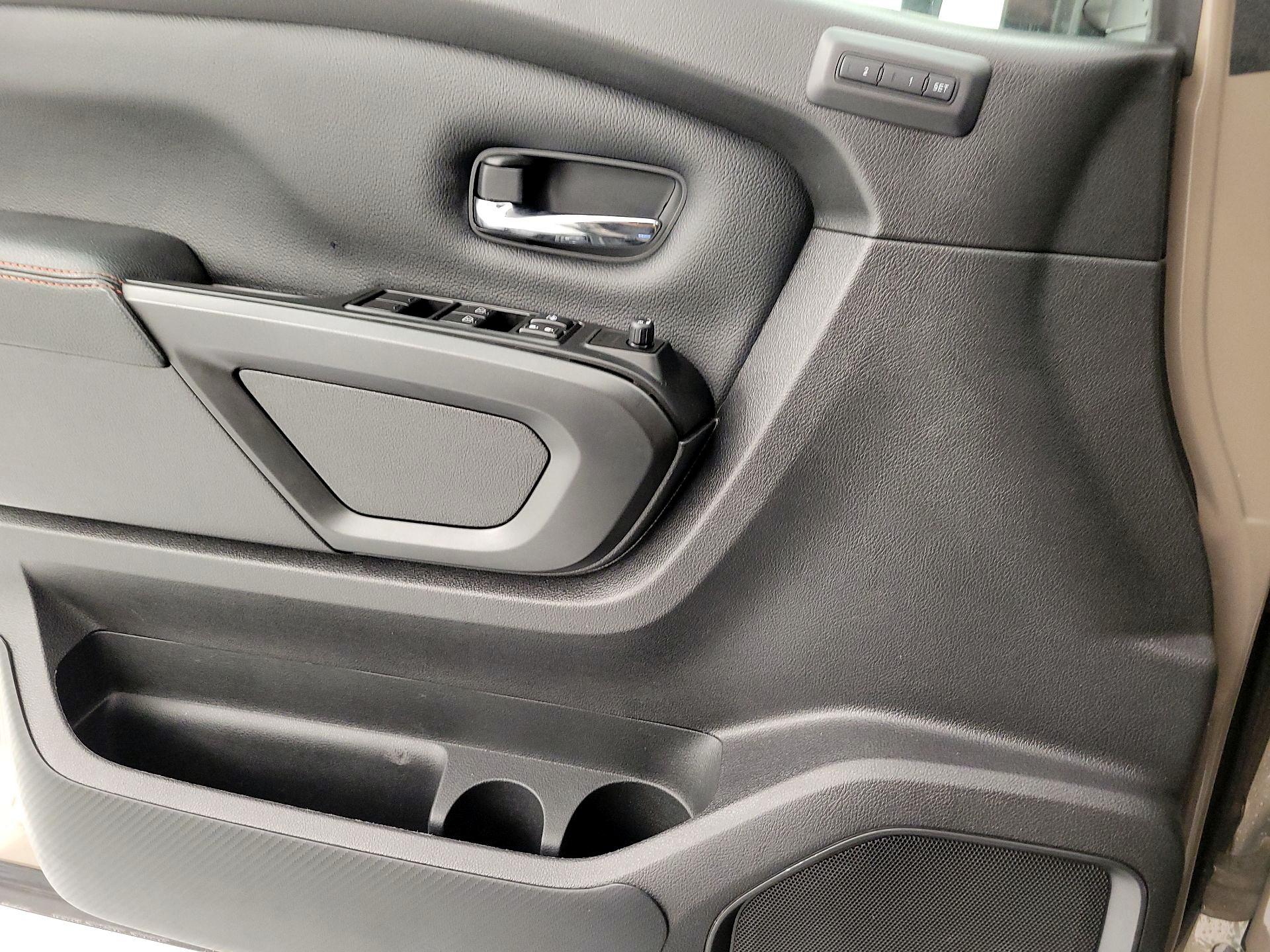 Thumbnail: 2024 Nissan Titan - 12