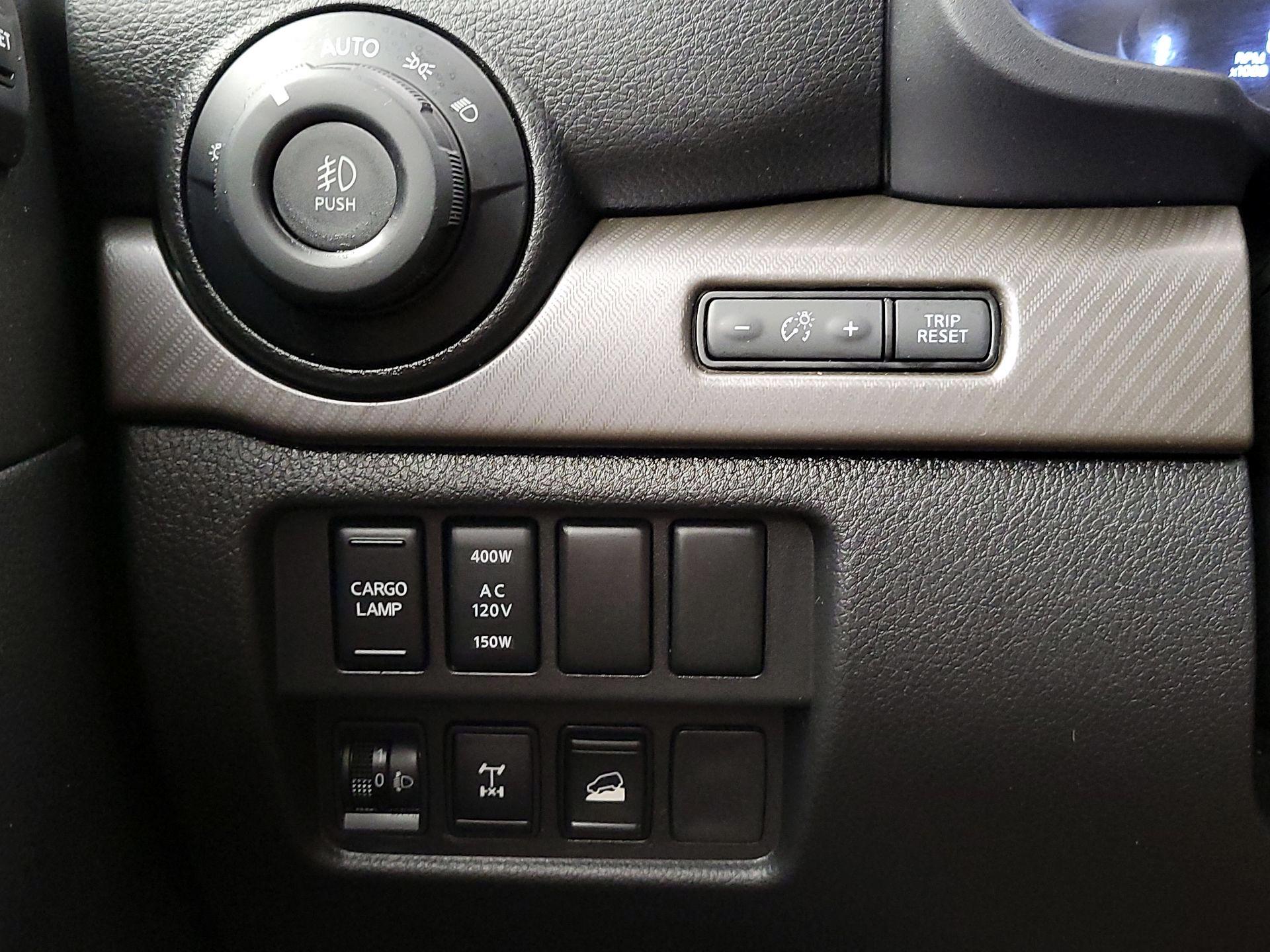 Thumbnail: 2024 Nissan Titan - 13