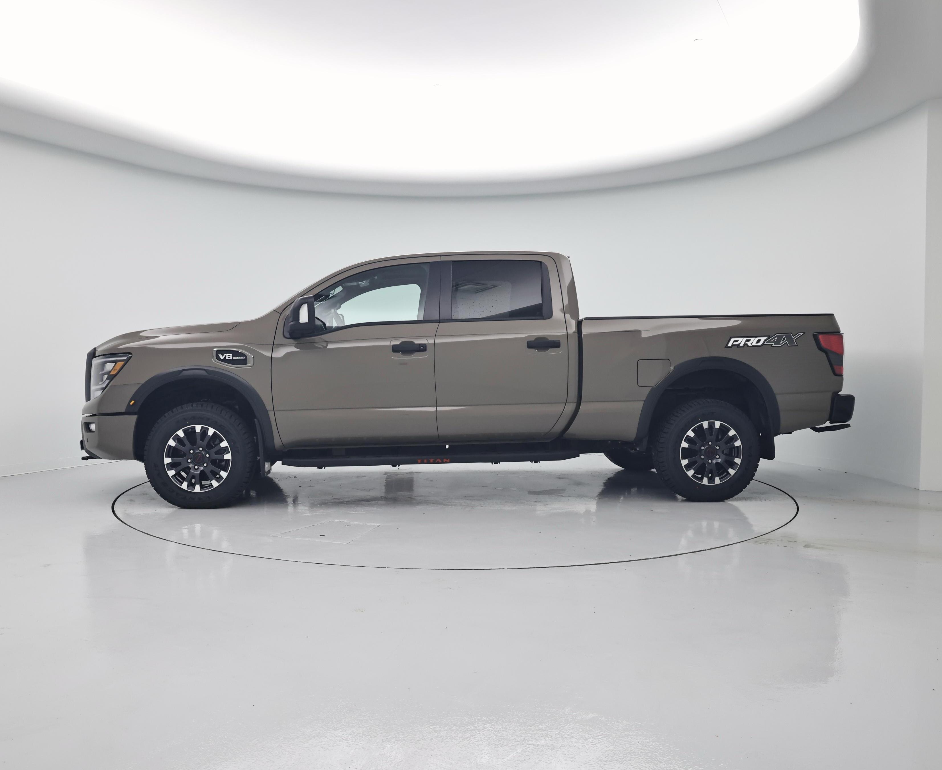Thumbnail: 2024 Nissan Titan - 3