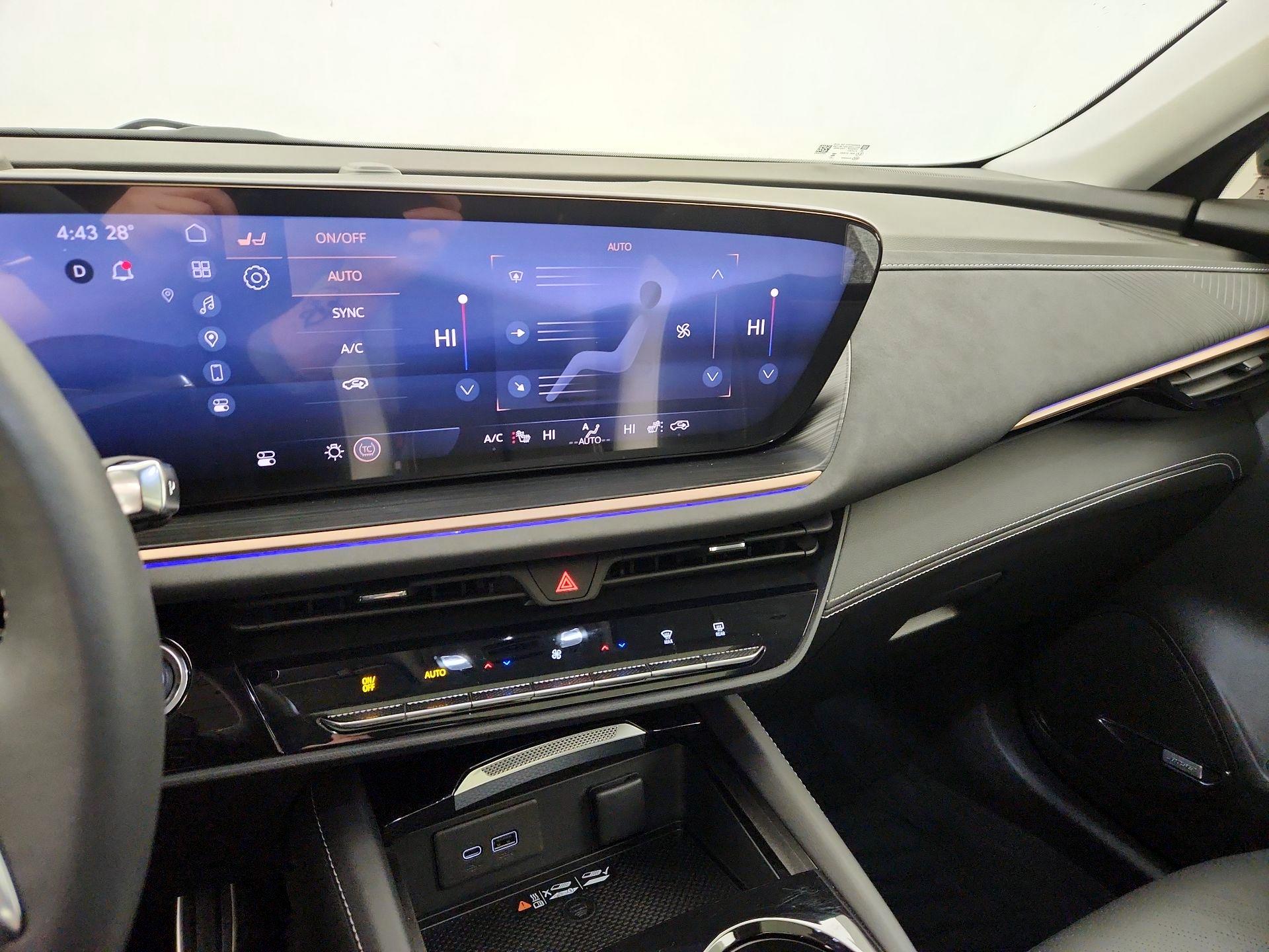 Thumbnail: 2025 Buick Envision - 16