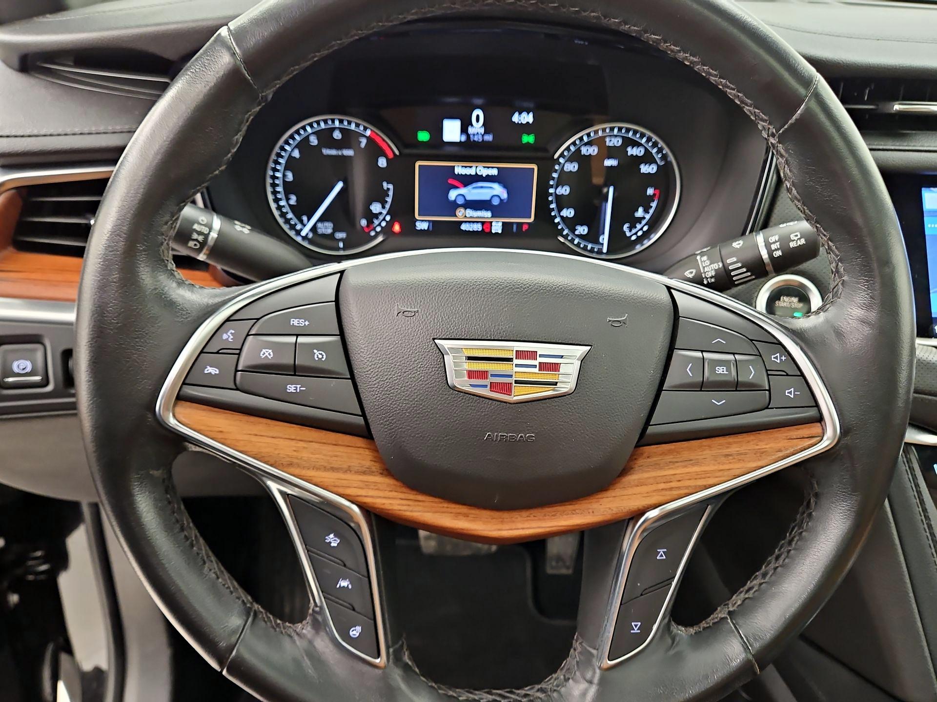 Thumbnail: 2023 Cadillac XT5 - 10