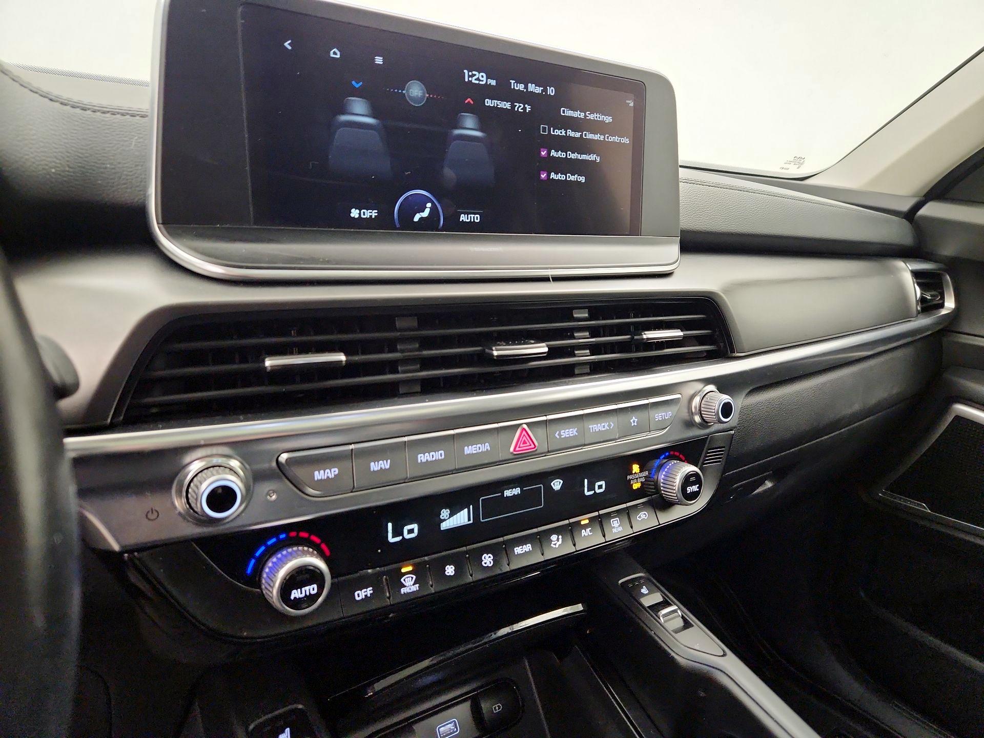 Thumbnail: 2022 Kia Telluride - 17