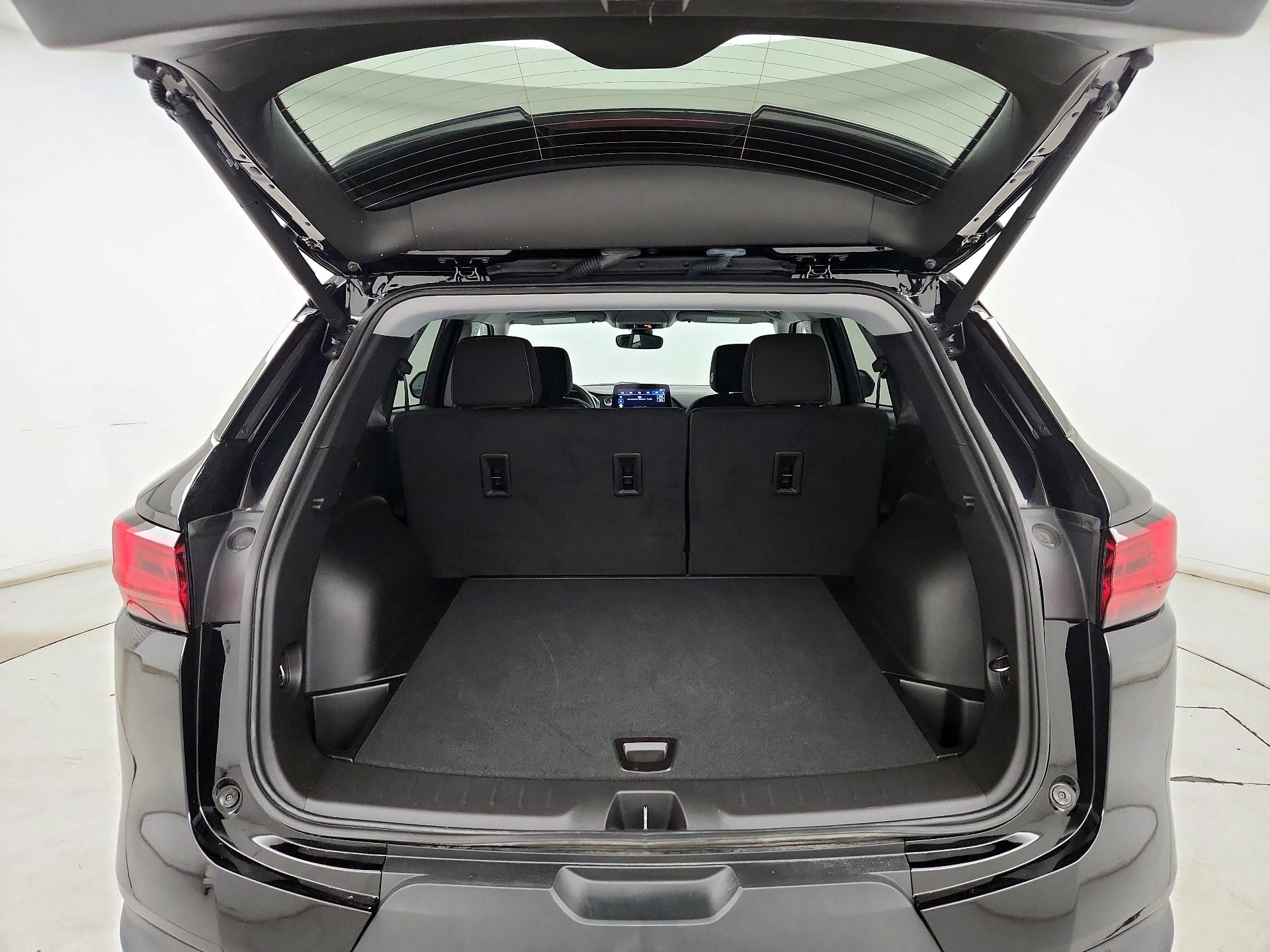 Thumbnail: 2024 Chevrolet Blazer - 20