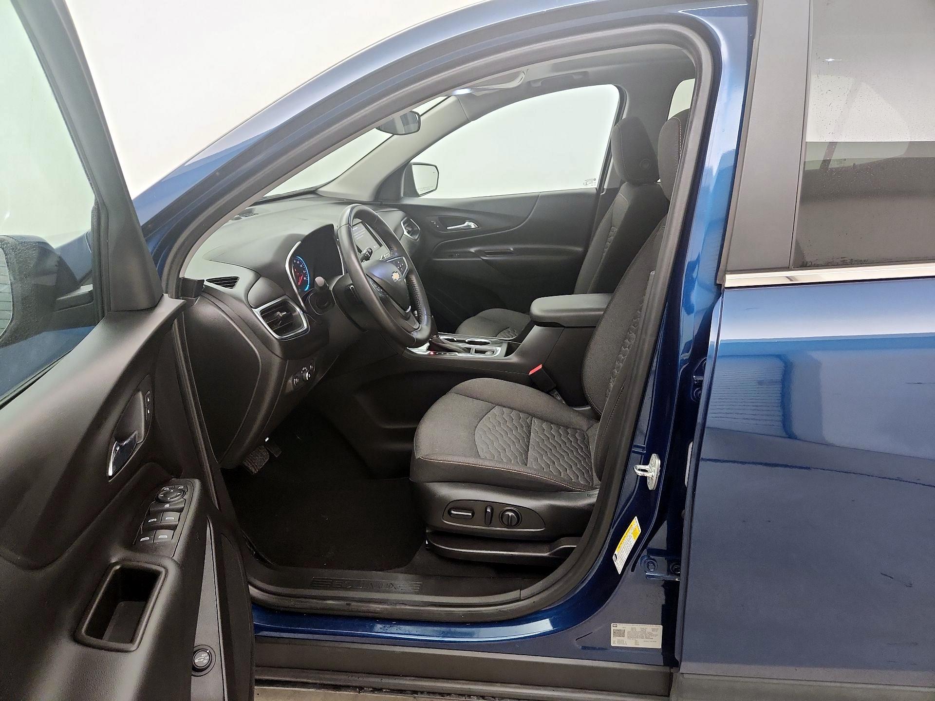 Thumbnail: 2021 Chevrolet Equinox - 11