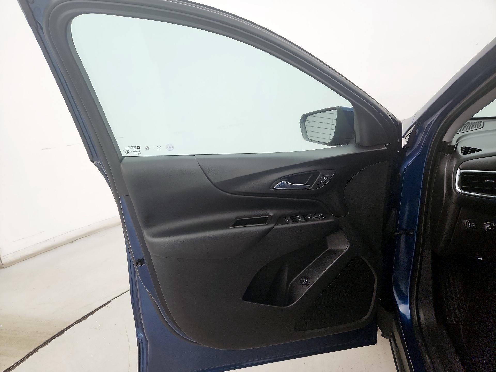 Thumbnail: 2021 Chevrolet Equinox - 12