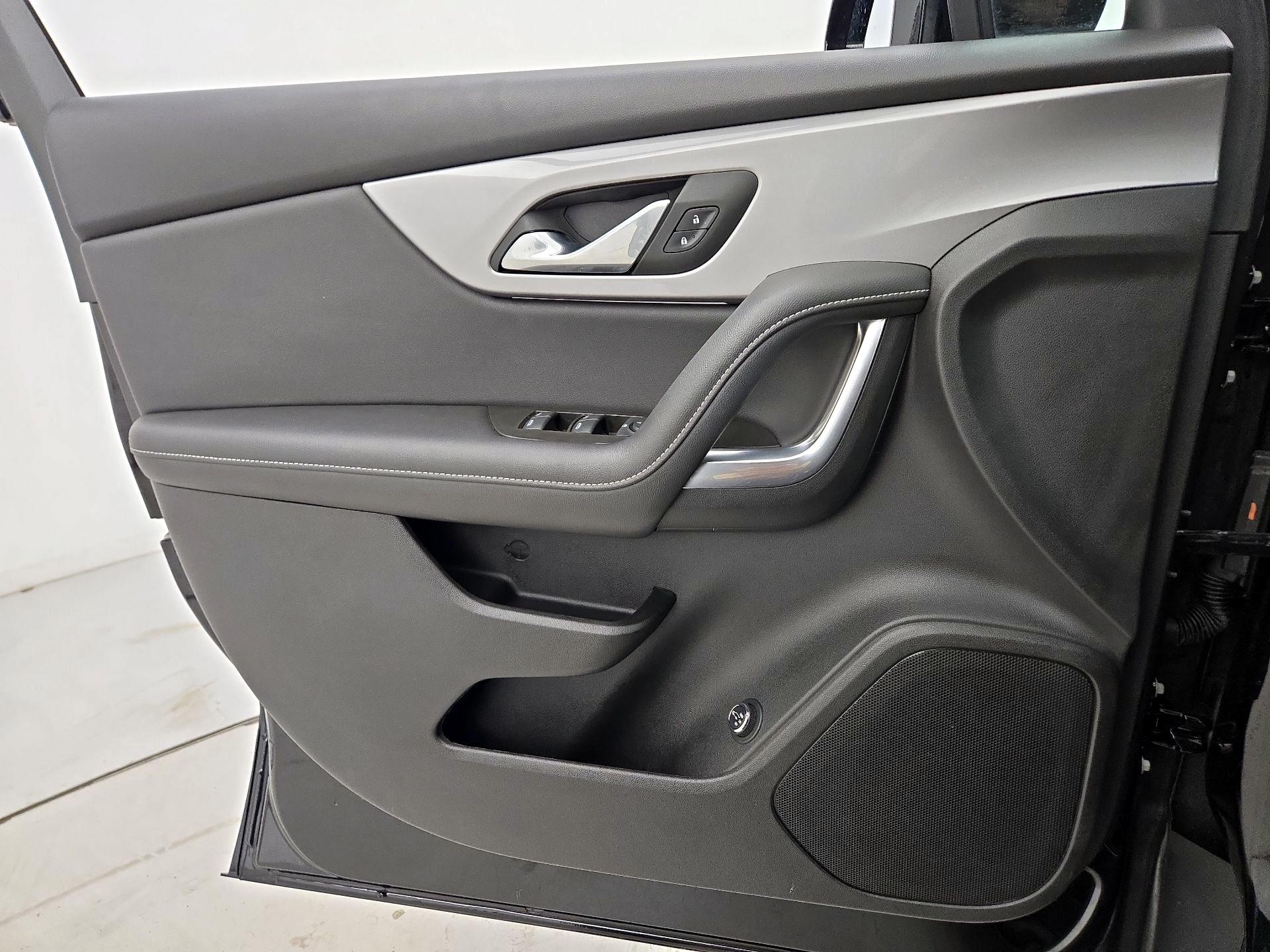 Thumbnail: 2024 Chevrolet Blazer - 12