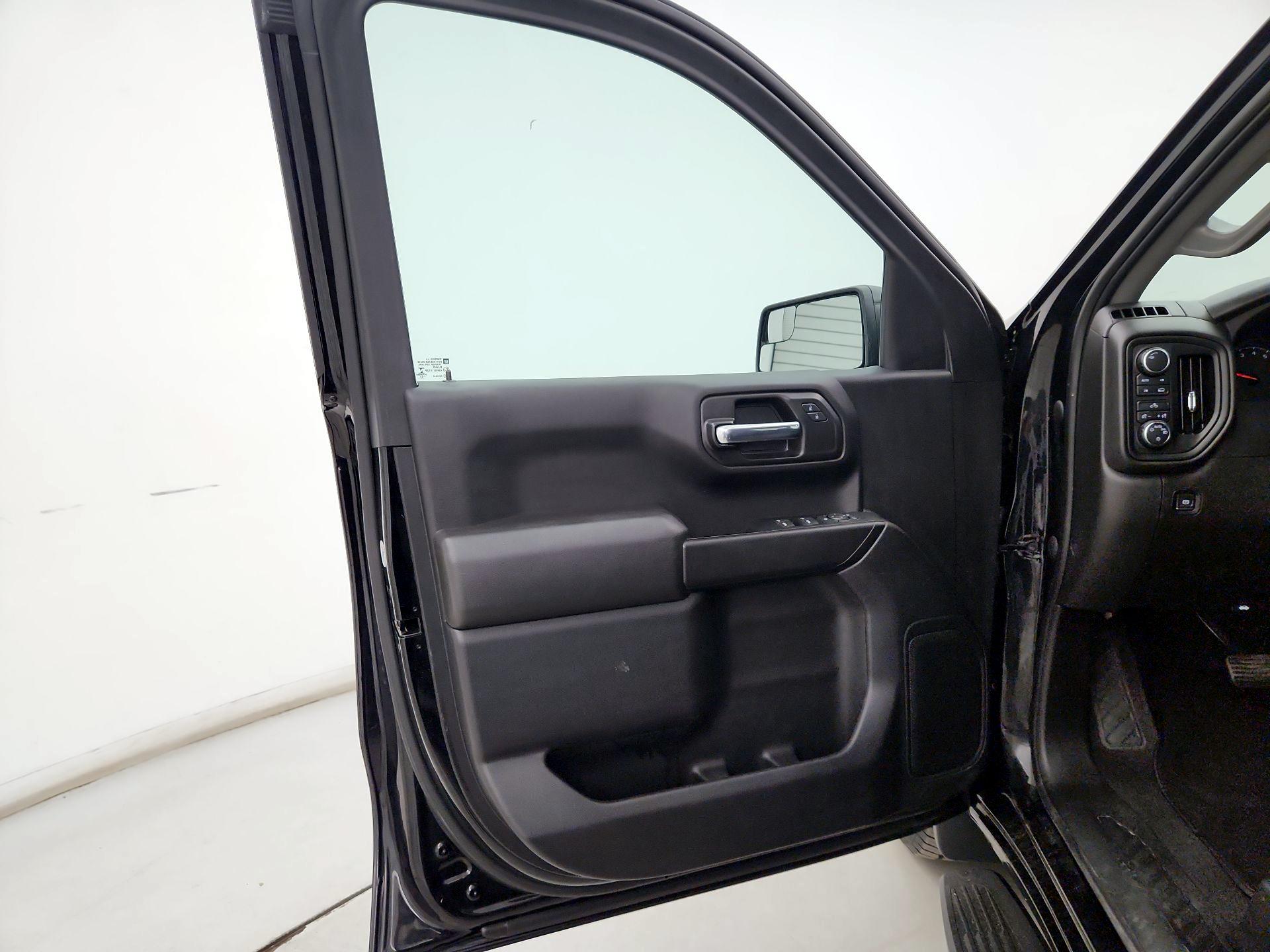 Thumbnail: 2022 Chevrolet Silverado 1500 - 12