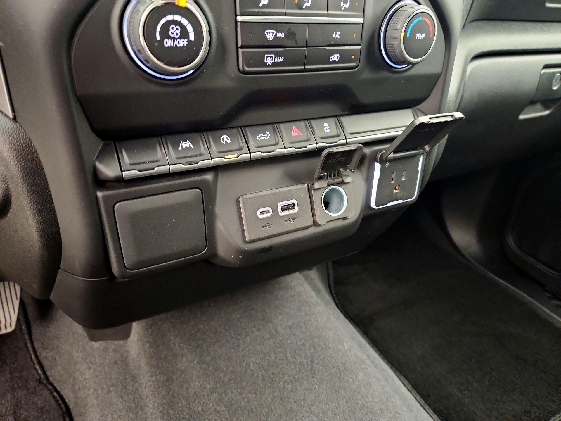 Thumbnail: 2022 Chevrolet Silverado 1500 - 18