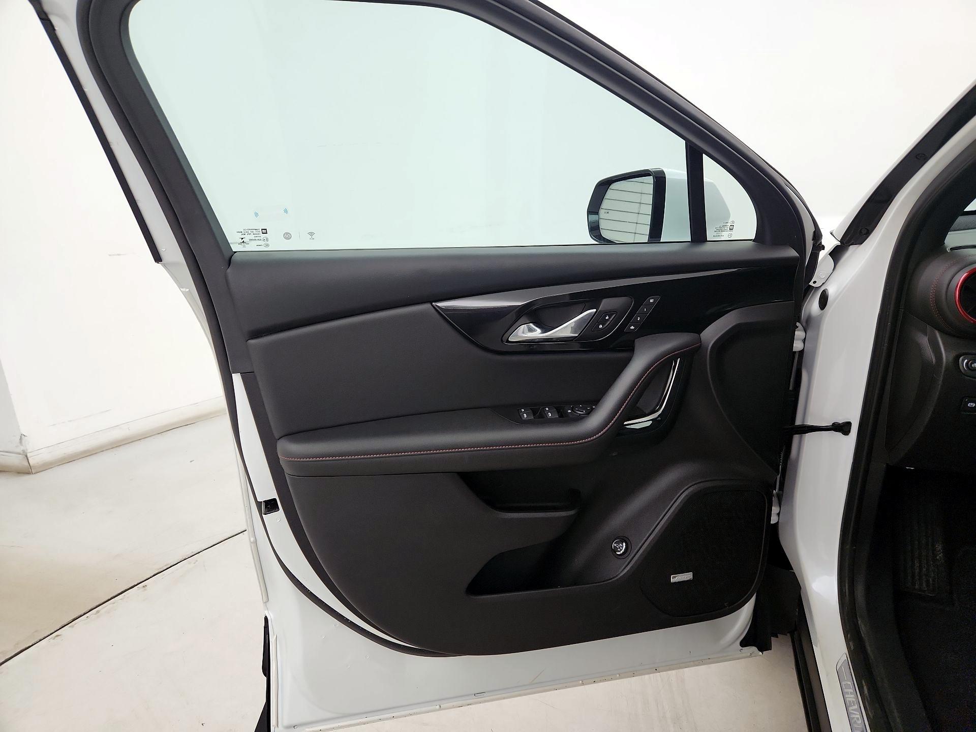 Thumbnail: 2023 Chevrolet Blazer - 12